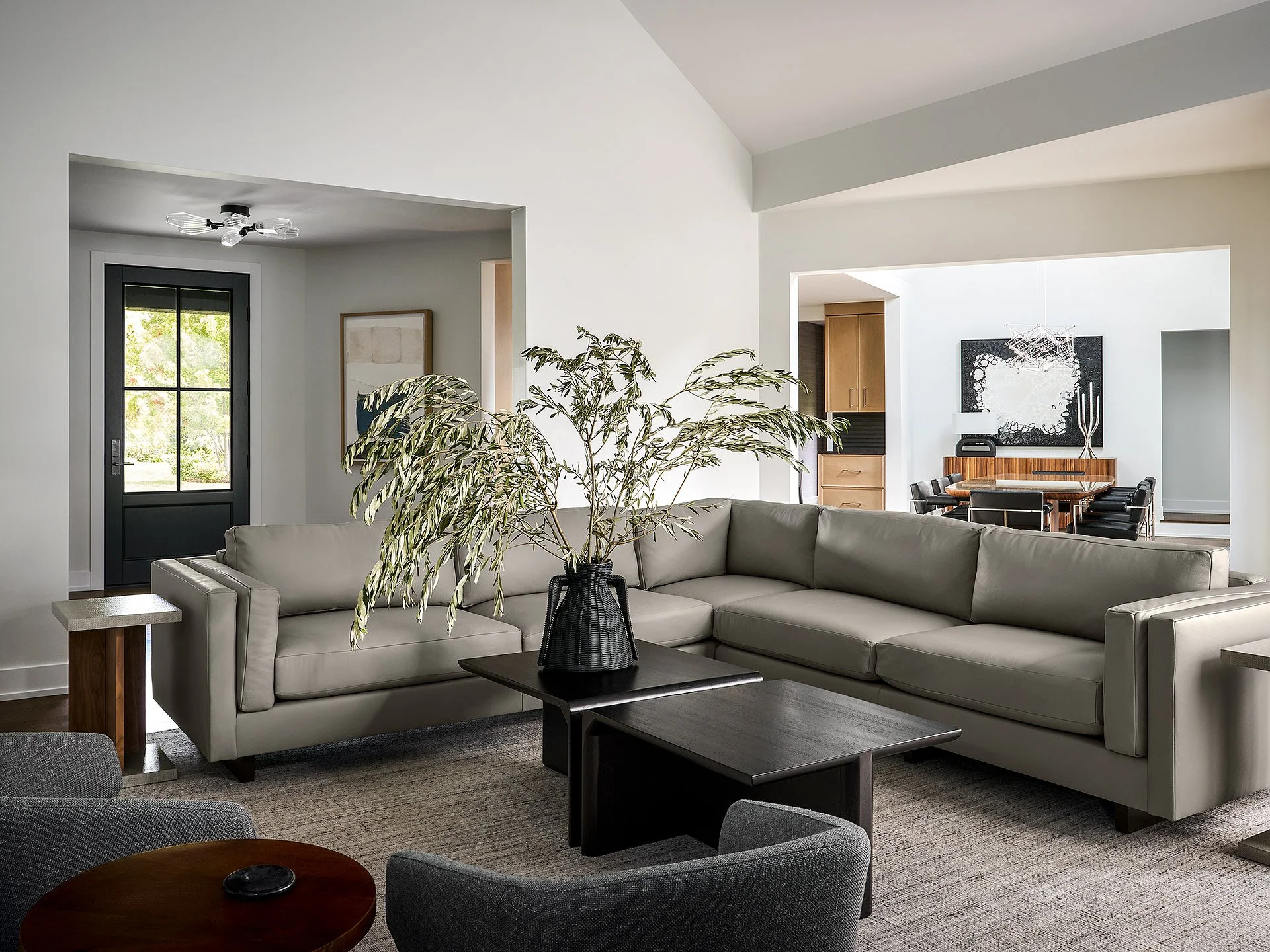 Custom residential living room renovation by Stratum Builders in Chicago