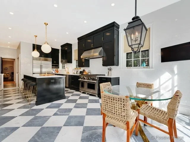 An image of 23 E Scott | Stratum Builders