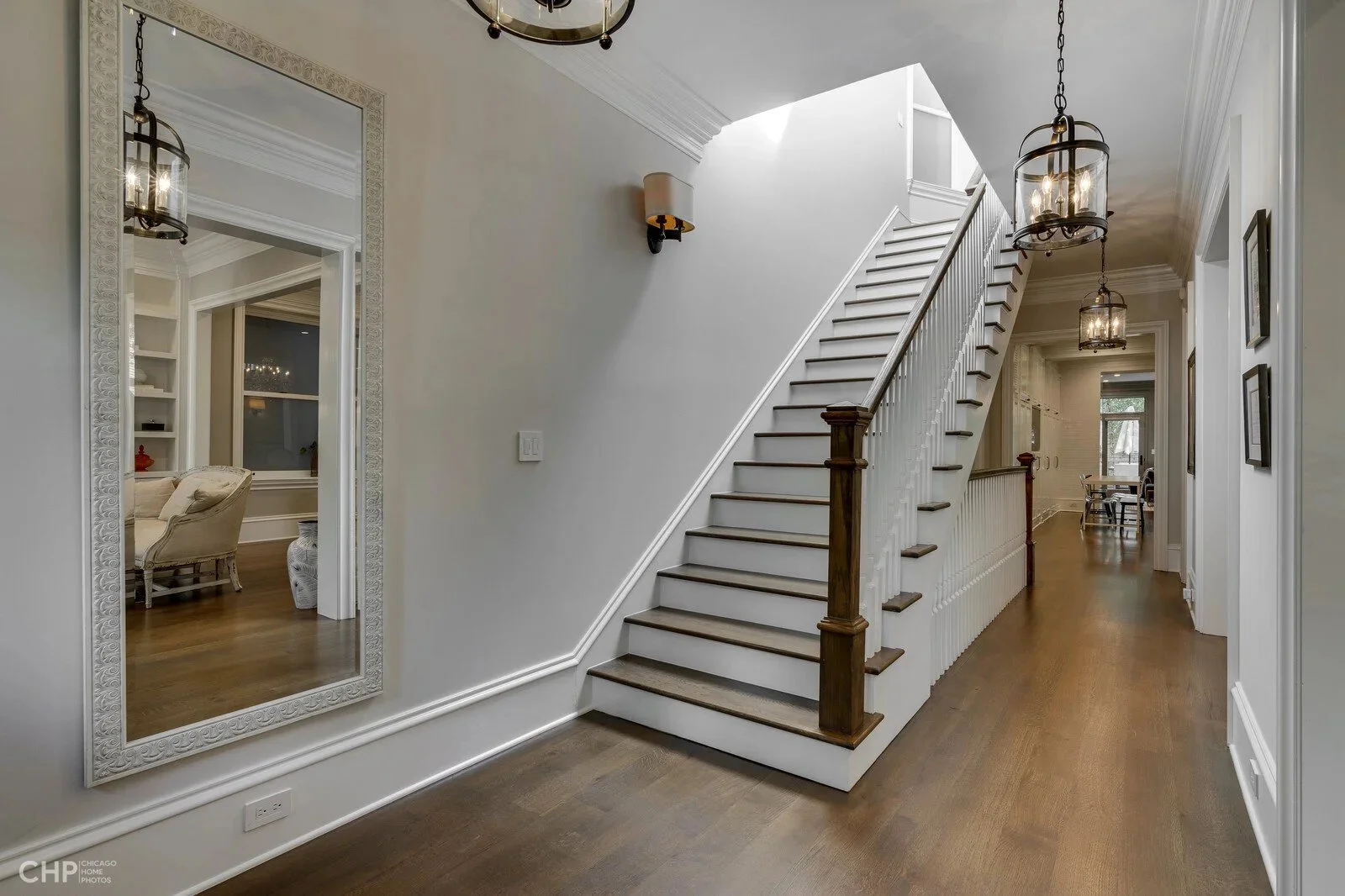 An image of 2051 w evergreen | Stratum Builders