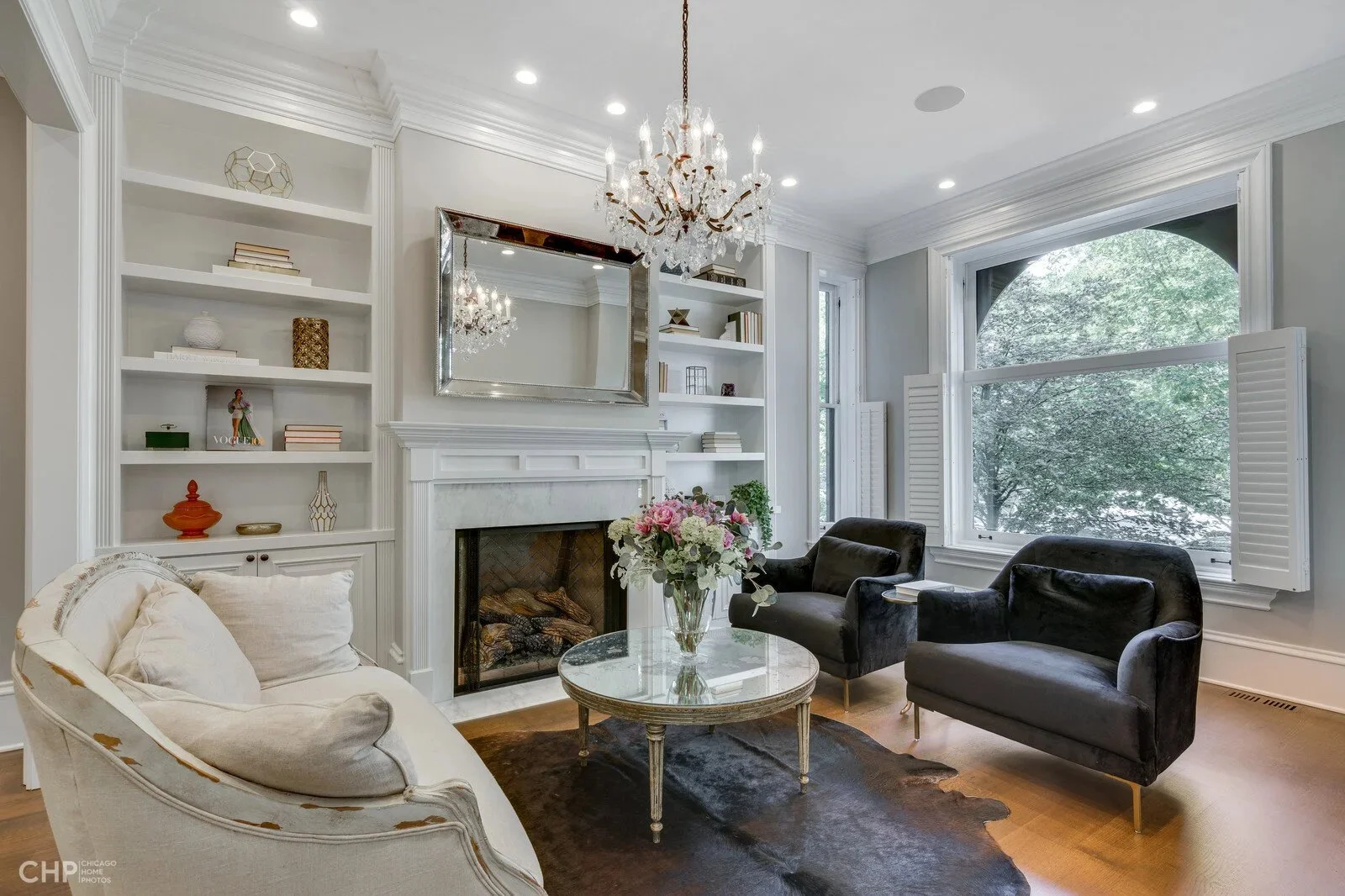 An image of 2051 w evergreen | Stratum Builders