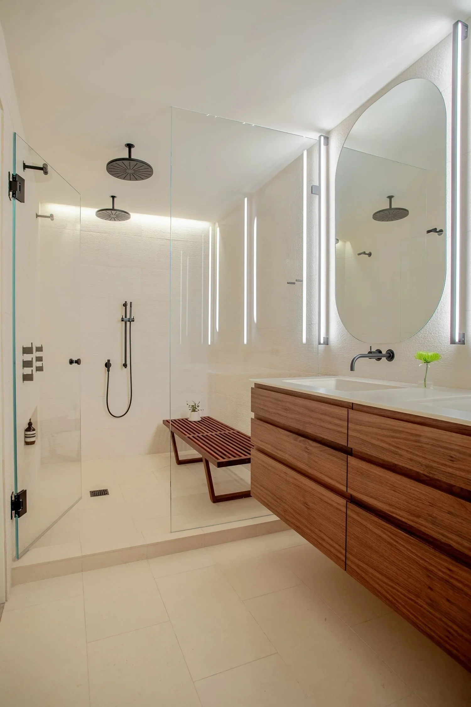 An image of 201 w grand | Stratum Builders