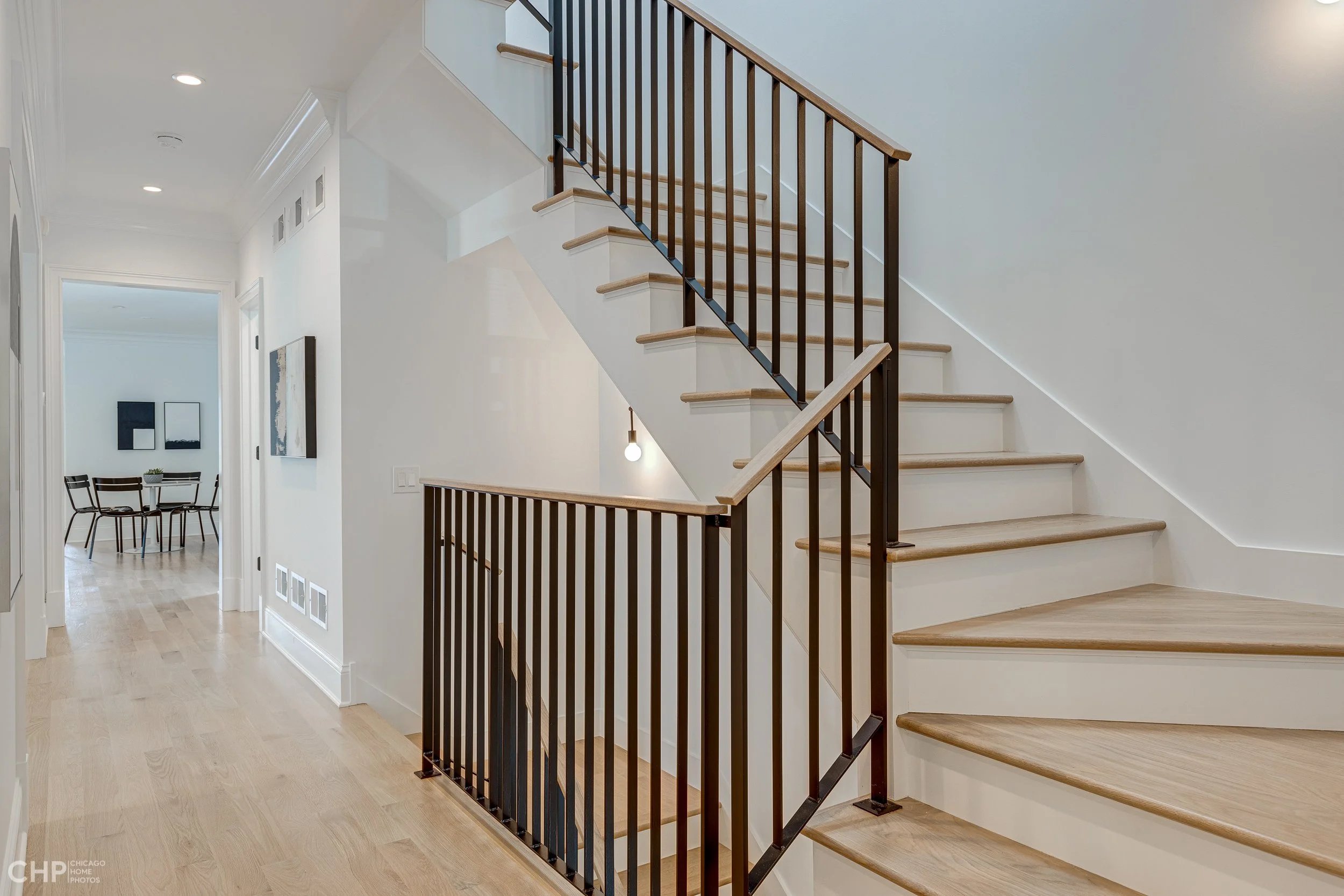 An image of 3718 n kildare | Stratum Builders