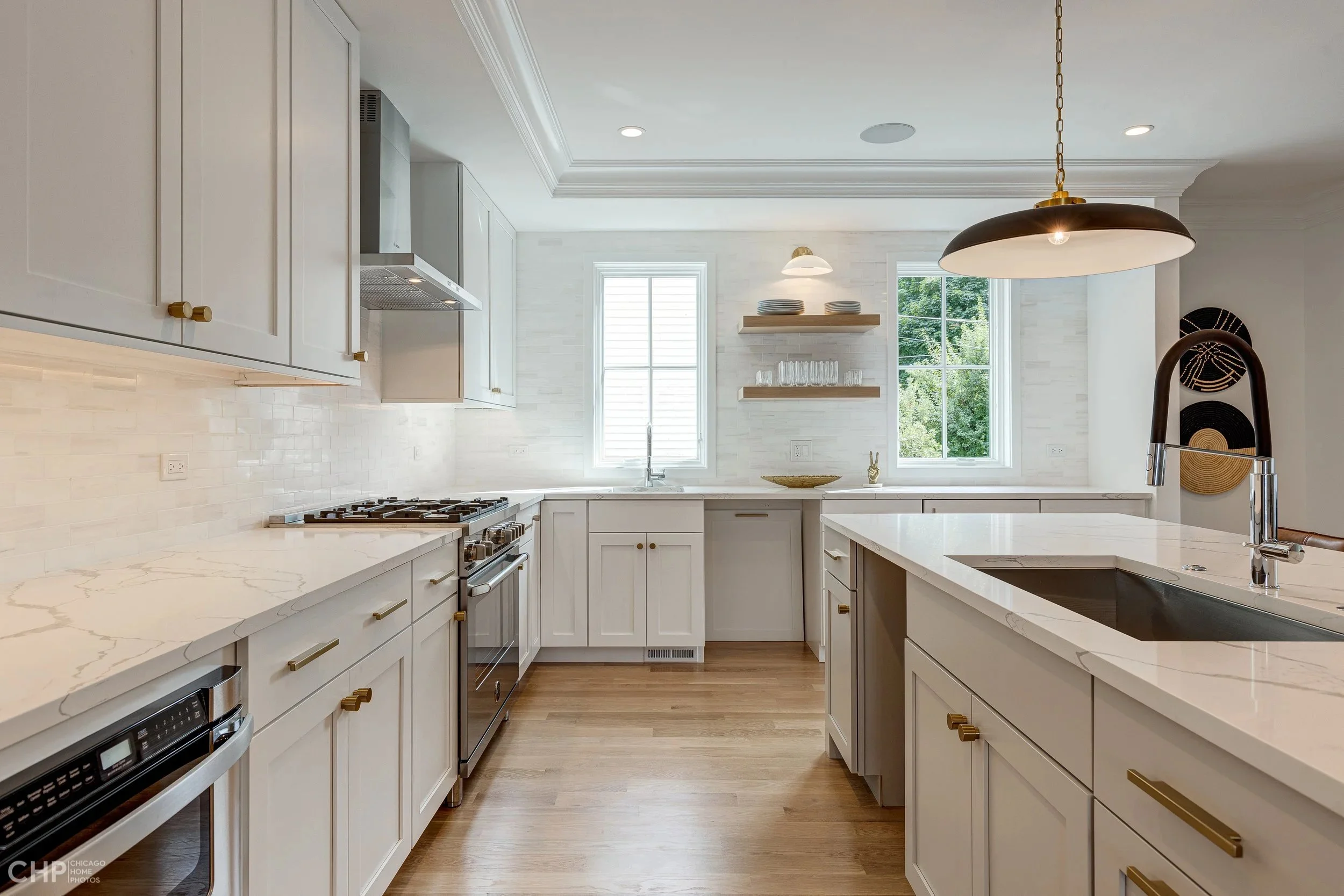 An image of 3718 n kildare | Stratum Builders