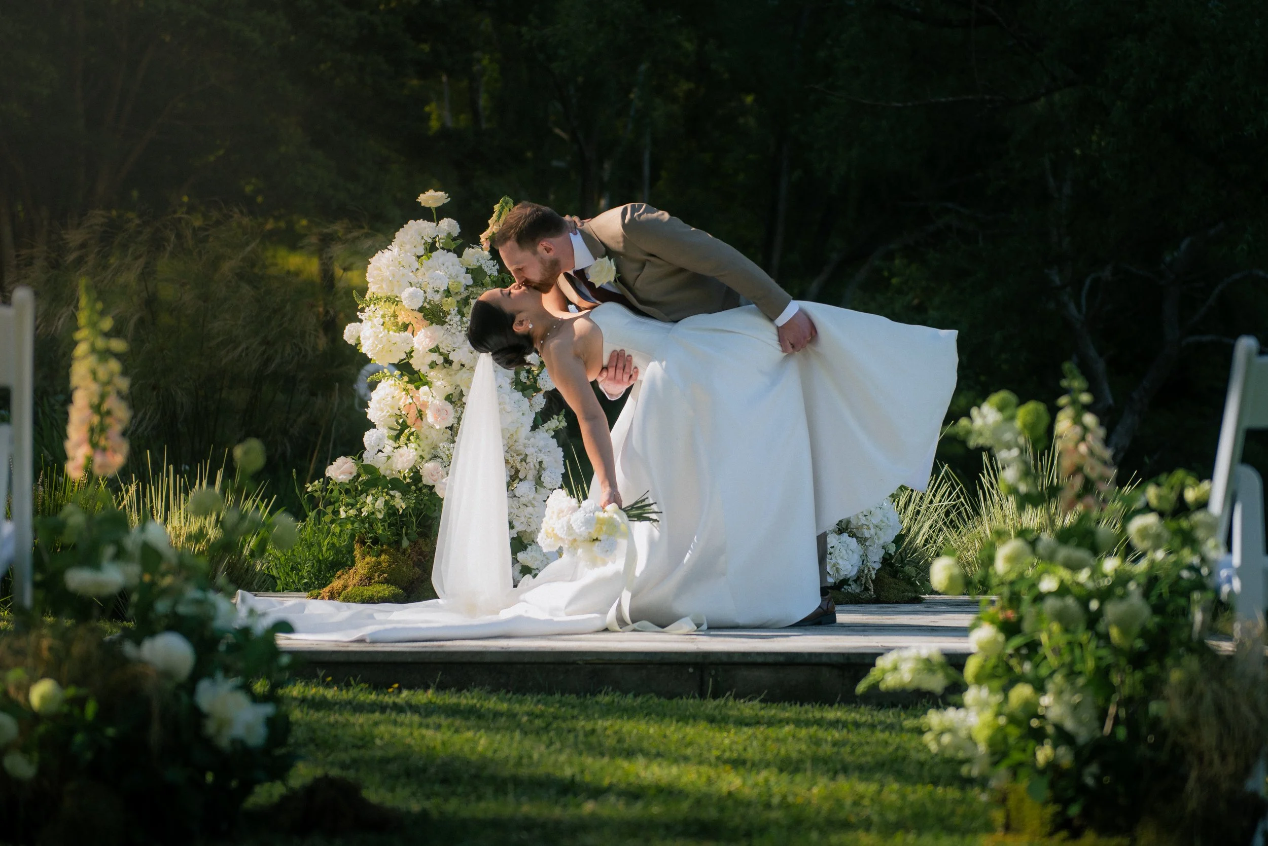 Wedding and elopement photography Melbourne. Wedding photographer Melbourne. Professional wedding photographer Melbourne. Top wedding photographer MELBOURNE. Editorial wedding photographer. Documentary wedding photographer.