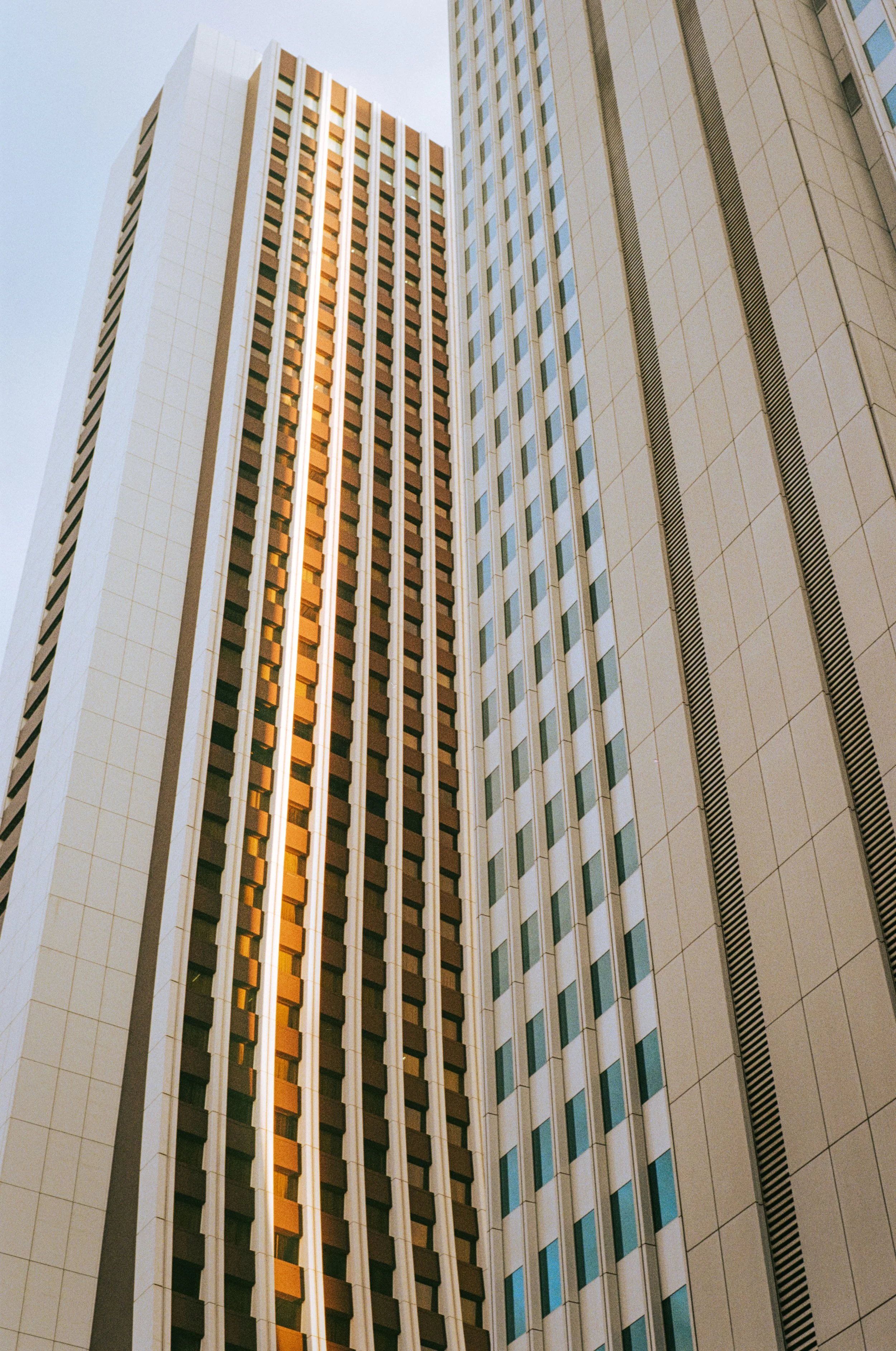 Wedding and elopement photography Melbourne. Wedding photographer Melbourne. Professional wedding photographer Melbourne. Top wedding photographer Melbourne. Editorial and luxury wedding photographer, Melbourne, Victoria, Australia. Highly rated.