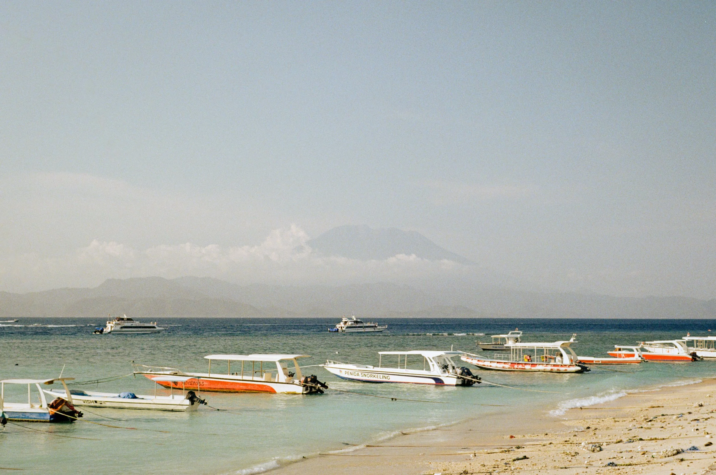 Wedding and elopement photography Melbourne. Wedding photographer Melbourne. Professional wedding photographer Melbourne. Top wedding photographer Melbourne. Editorial and luxury wedding photographer, Melbourne, Victoria, Australia. Highly rated.