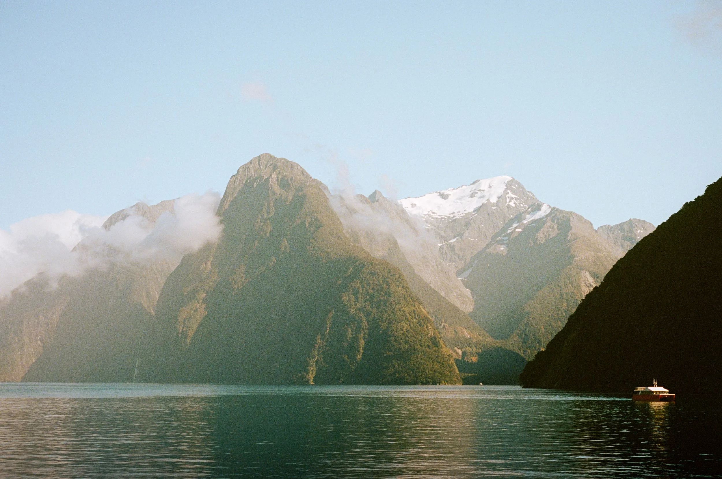 Wedding and elopement photography Melbourne. Wedding photographer Melbourne. Professional wedding photographer Melbourne. Top wedding photographer Melbourne. Editorial and luxury wedding photographer, Melbourne, Victoria, Australia. Highly rated.