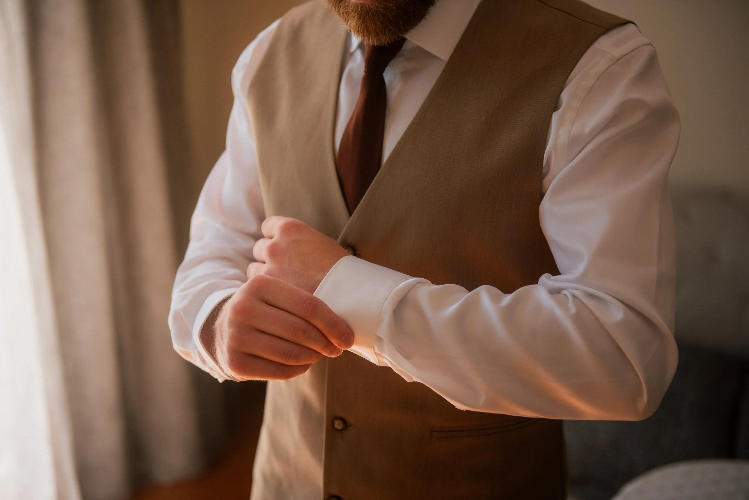 Wedding and elopement photography Melbourne. Wedding photographer Melbourne. Professional wedding photographer Melbourne. Top wedding photographer MELBOURNE. Editorial wedding photographer. Documentary wedding photographer.