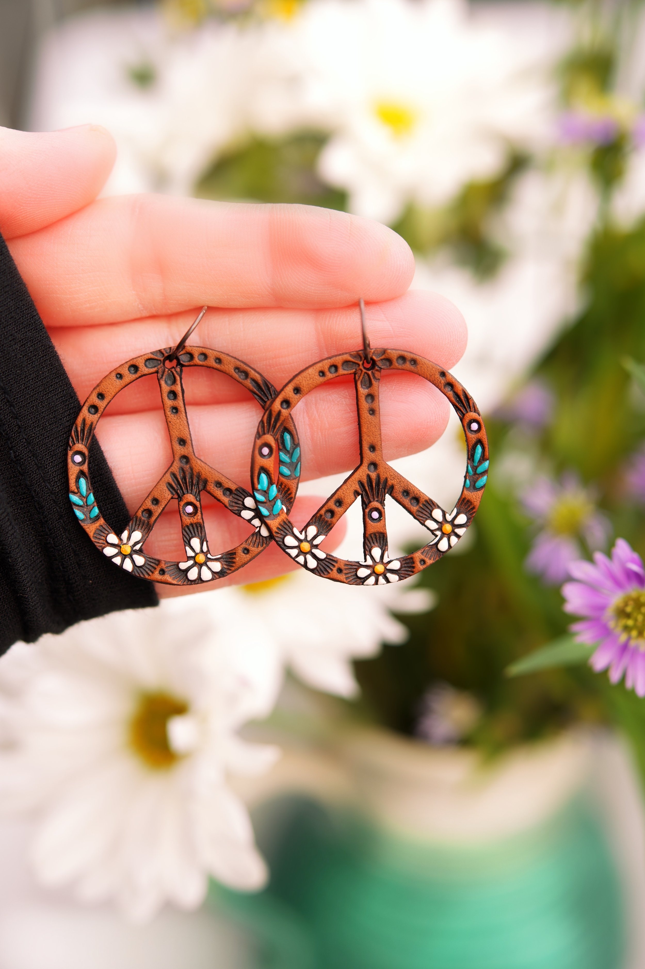 Classic Daisy Peace Sign Earrings