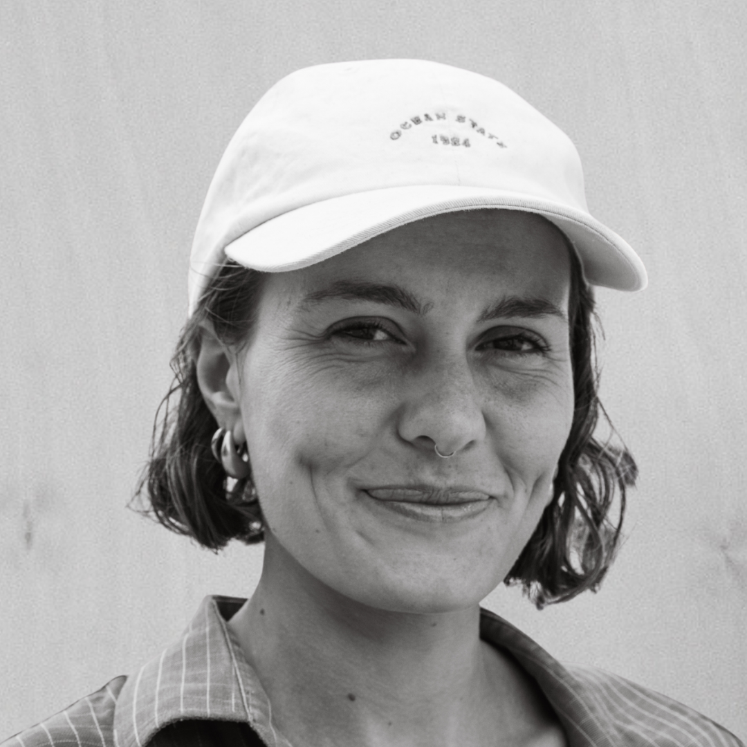 Black and white portrait of MELISSA HOAREAU. Photographer at BRANDID MEDIA GROUP