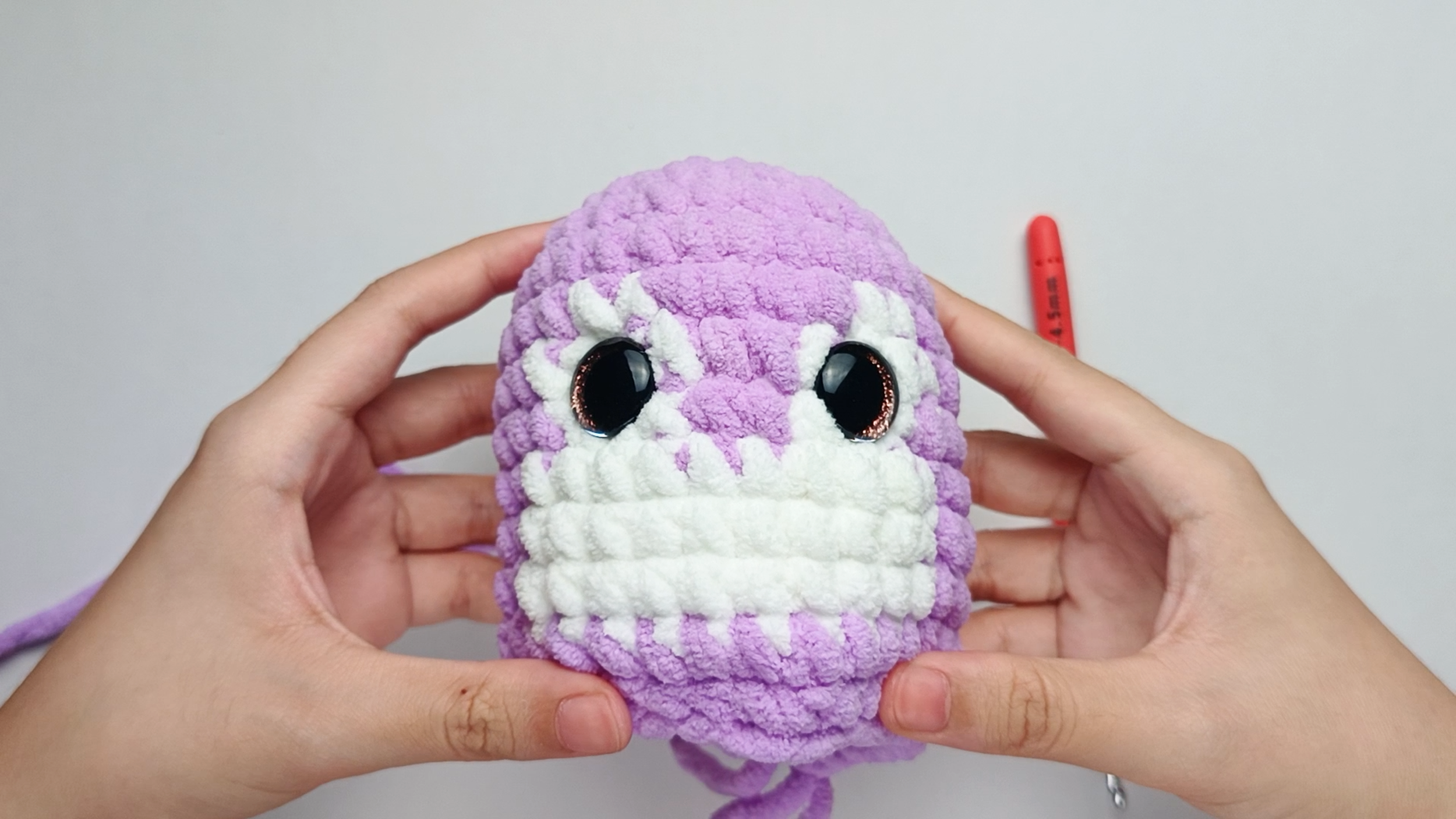 Completed Round 13: Here, we have made 2 single crochets (sc) and 1 decrease (dec) 7 times. There should be 21 stitches in total.