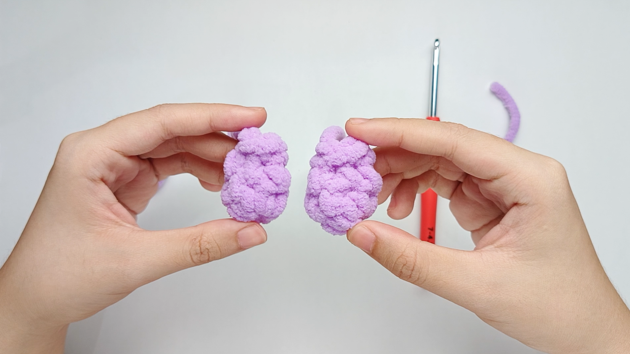Complete the second Wing:  Repeat these steps to make a second Wing. Once both are completed, set them aside.