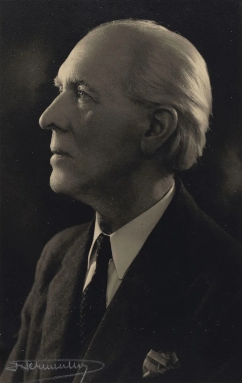 Old Albert Dupuis black and white