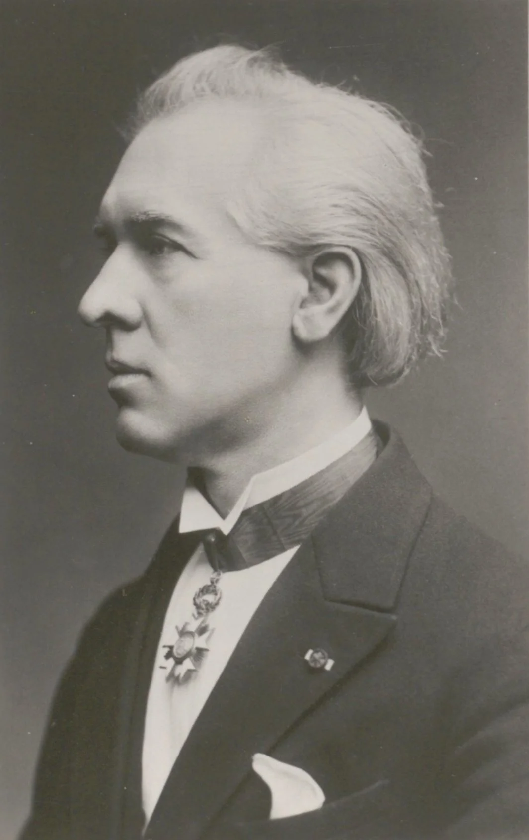 Albert Dupuis black and white