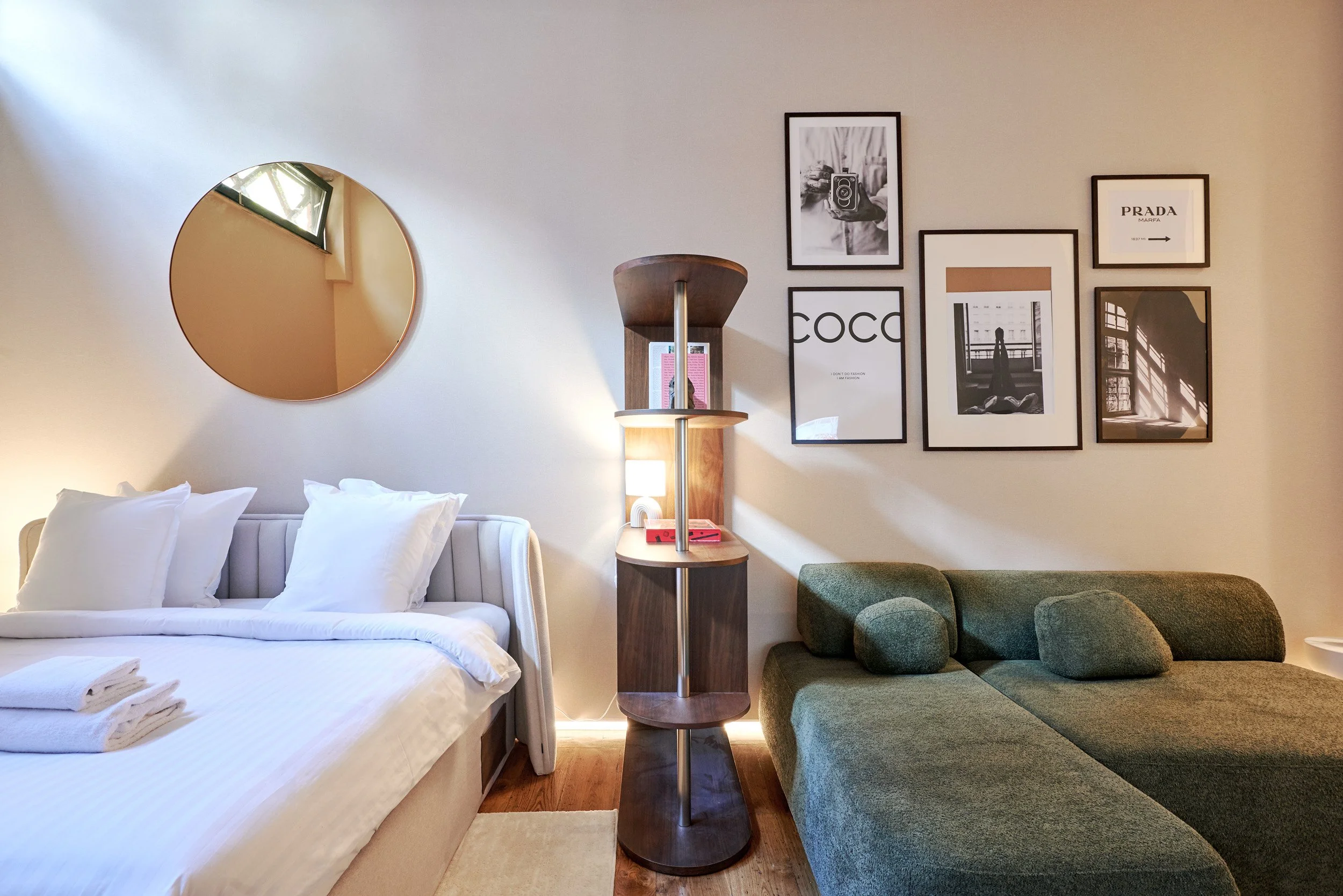 Des espaces pensés pour le repos,
à l’écart du rythme extérieur.