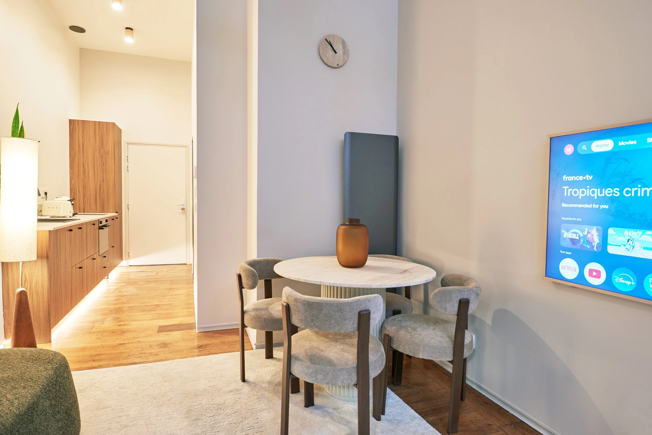 Matières, textures, lumière.
Chaque détail participe à l’équilibre du lieu.