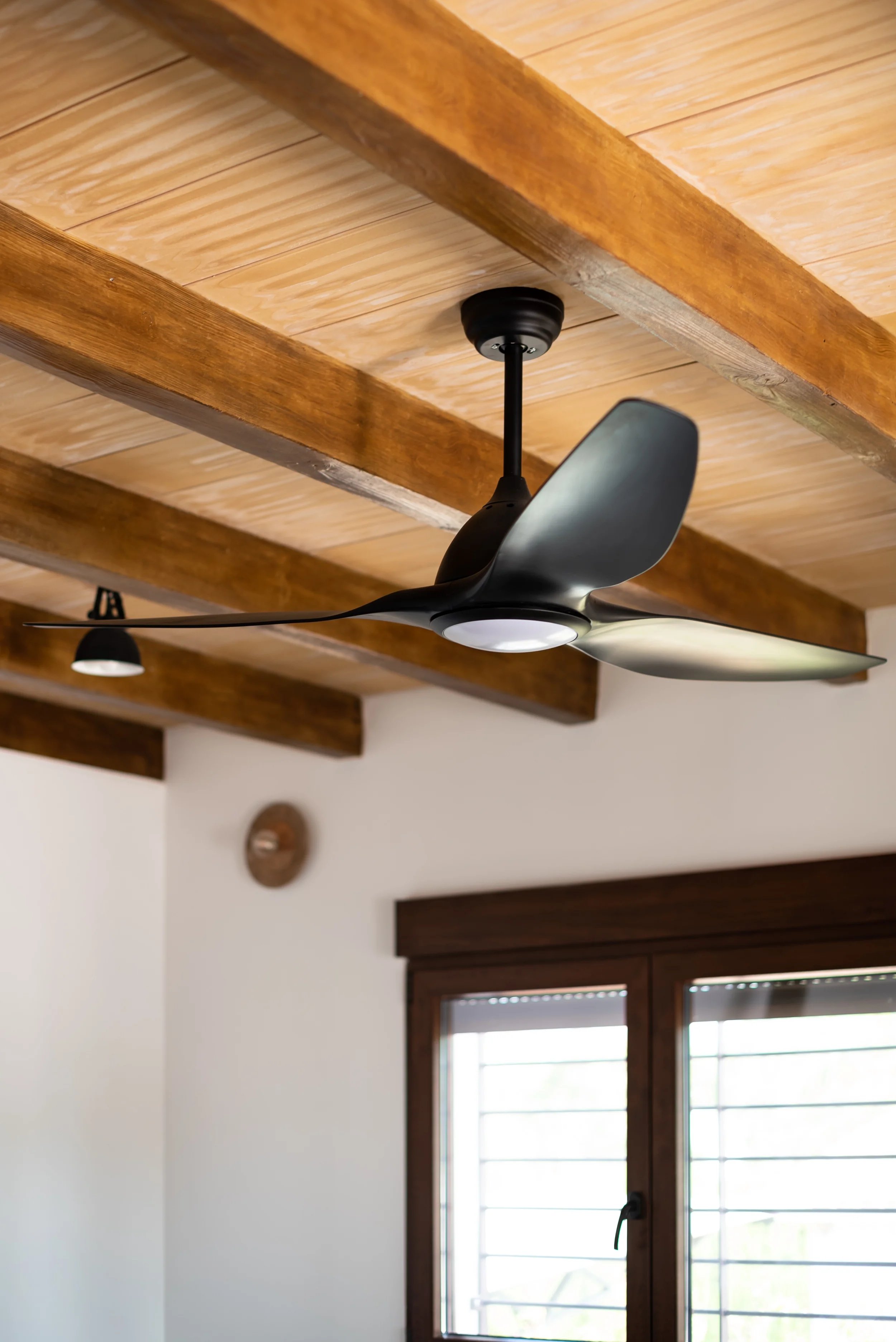 esvibar-arquitectes-villa-marisa-ventilador-techo-funcional-vivienda-obra-nueva-benicassim