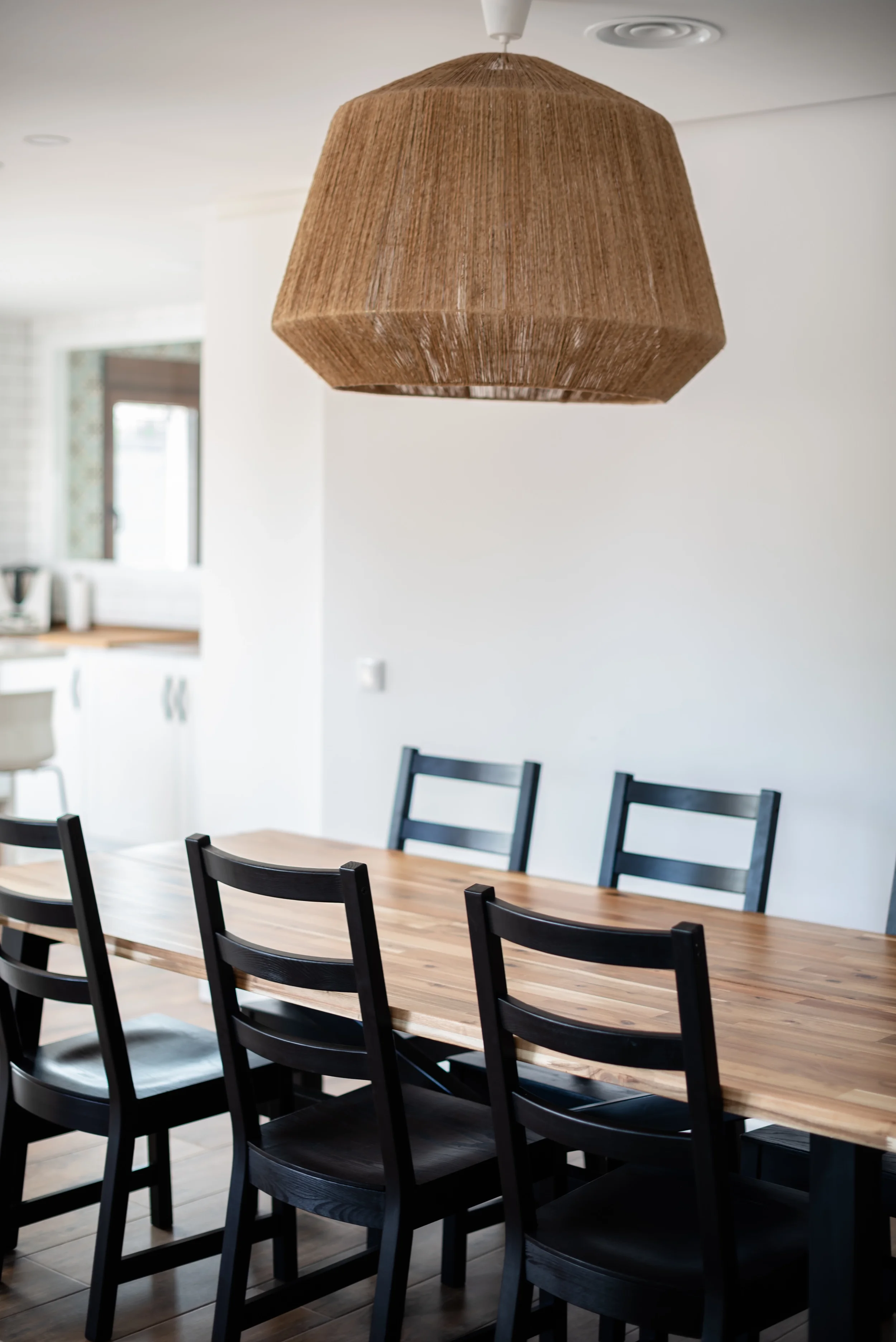 esvibar-arquitectes-villa-marisa-comedor-amplio-vivienda-obra-nueva-benicassim.webp
