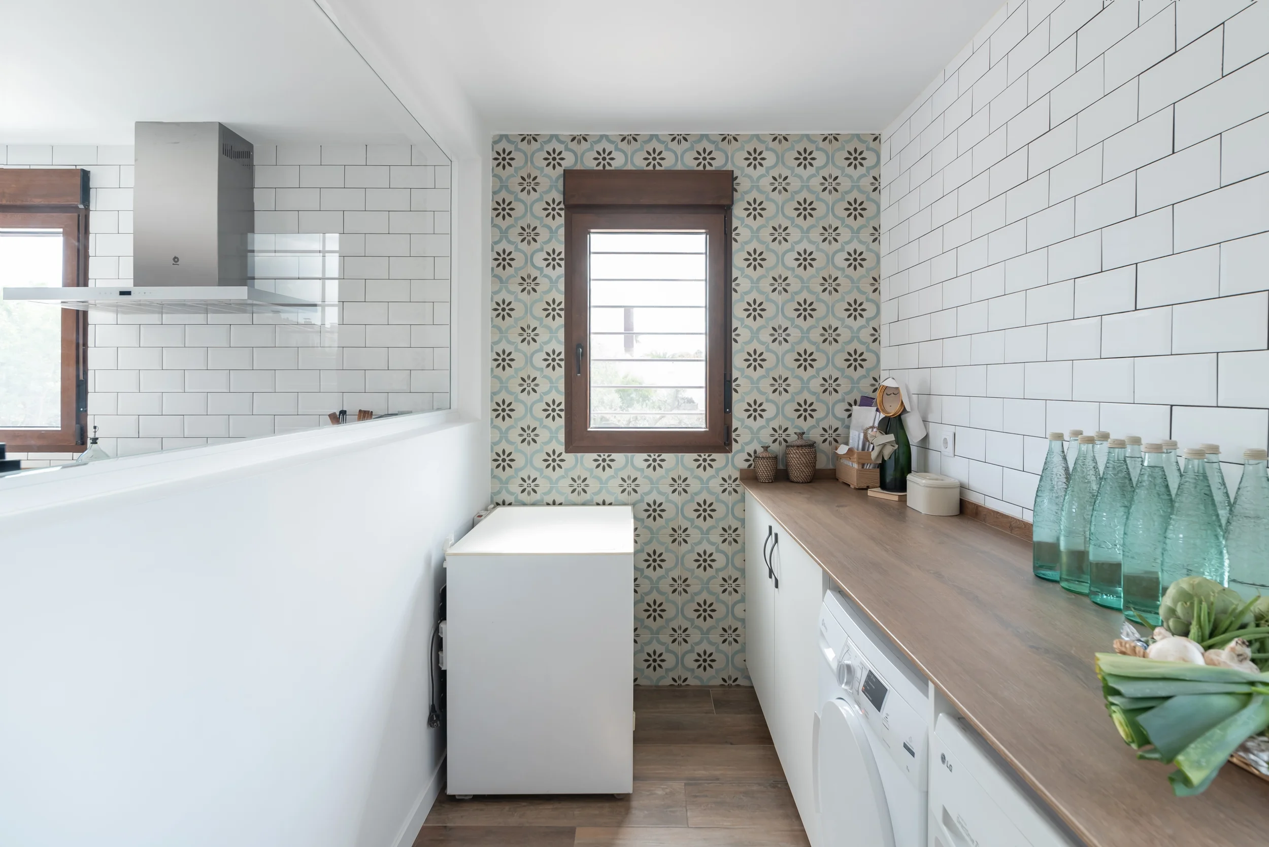 esvibar-arquitectes-villa-marisa-lavanderia-funcional-vivienda-obra-nueva-benicassim.webp