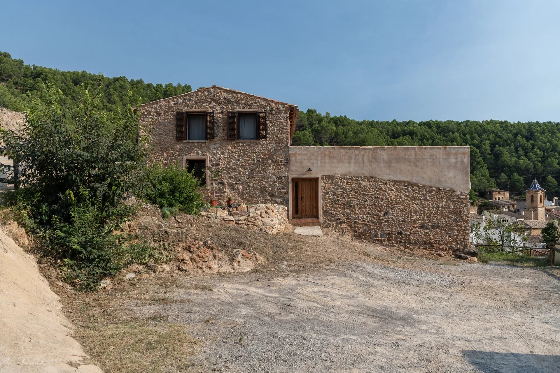 esvibar-arquitectes-quatre-pedres-exterior-rural-vivienda-rehabilitacion-sierra-espadan