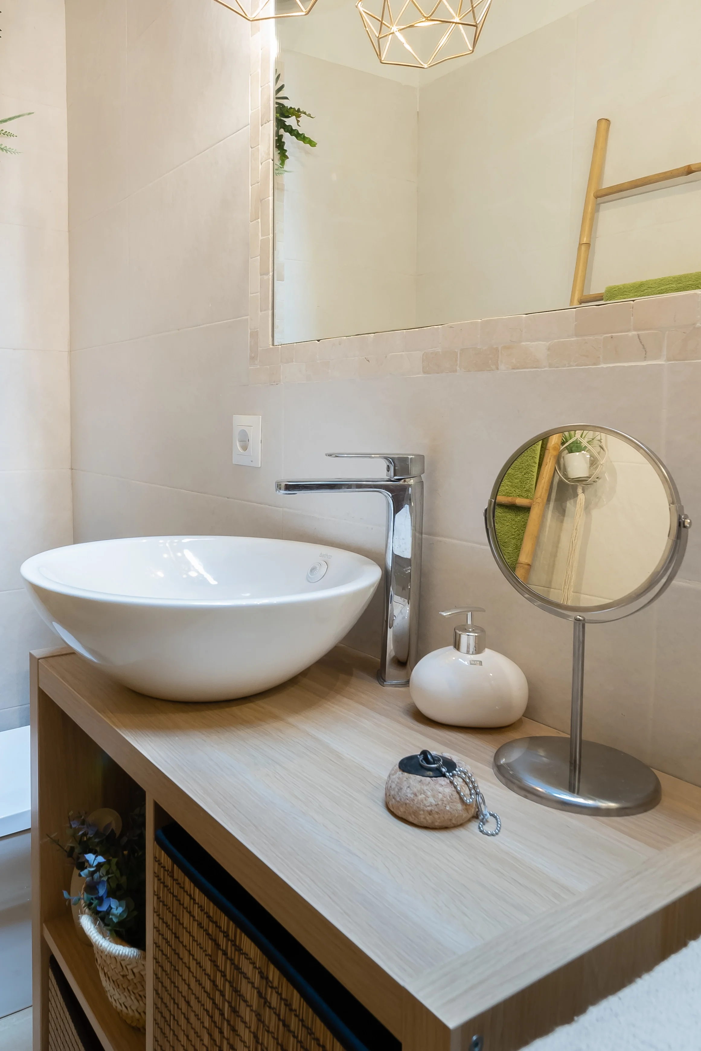 esvibar-arquitectes-lepanto-baño-luminoso-reforma-vivienda-castellon-02.webp