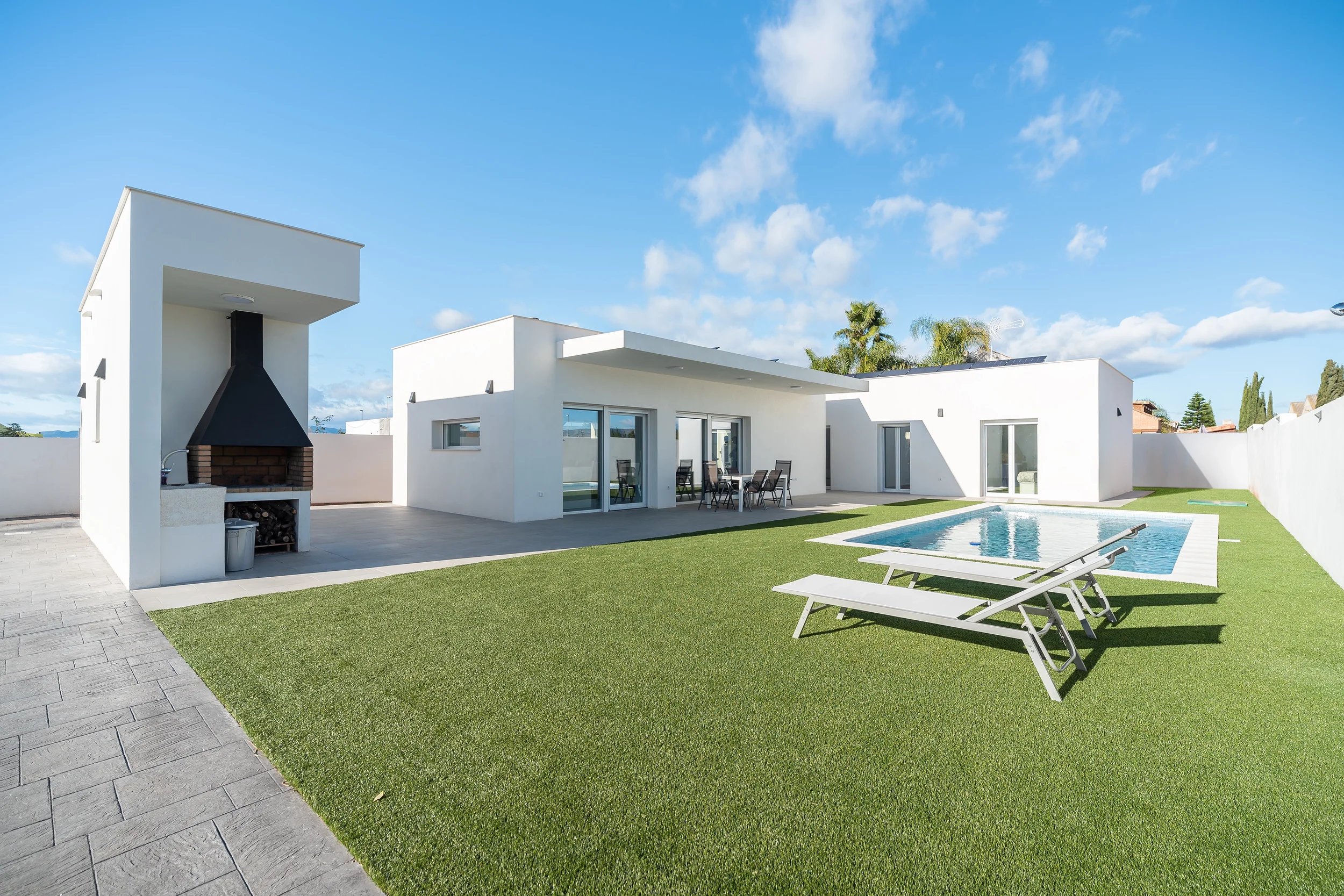 esvibar-arquitectes-casa-rio-exterior-vivienda-obra-nueva-vilareal-01