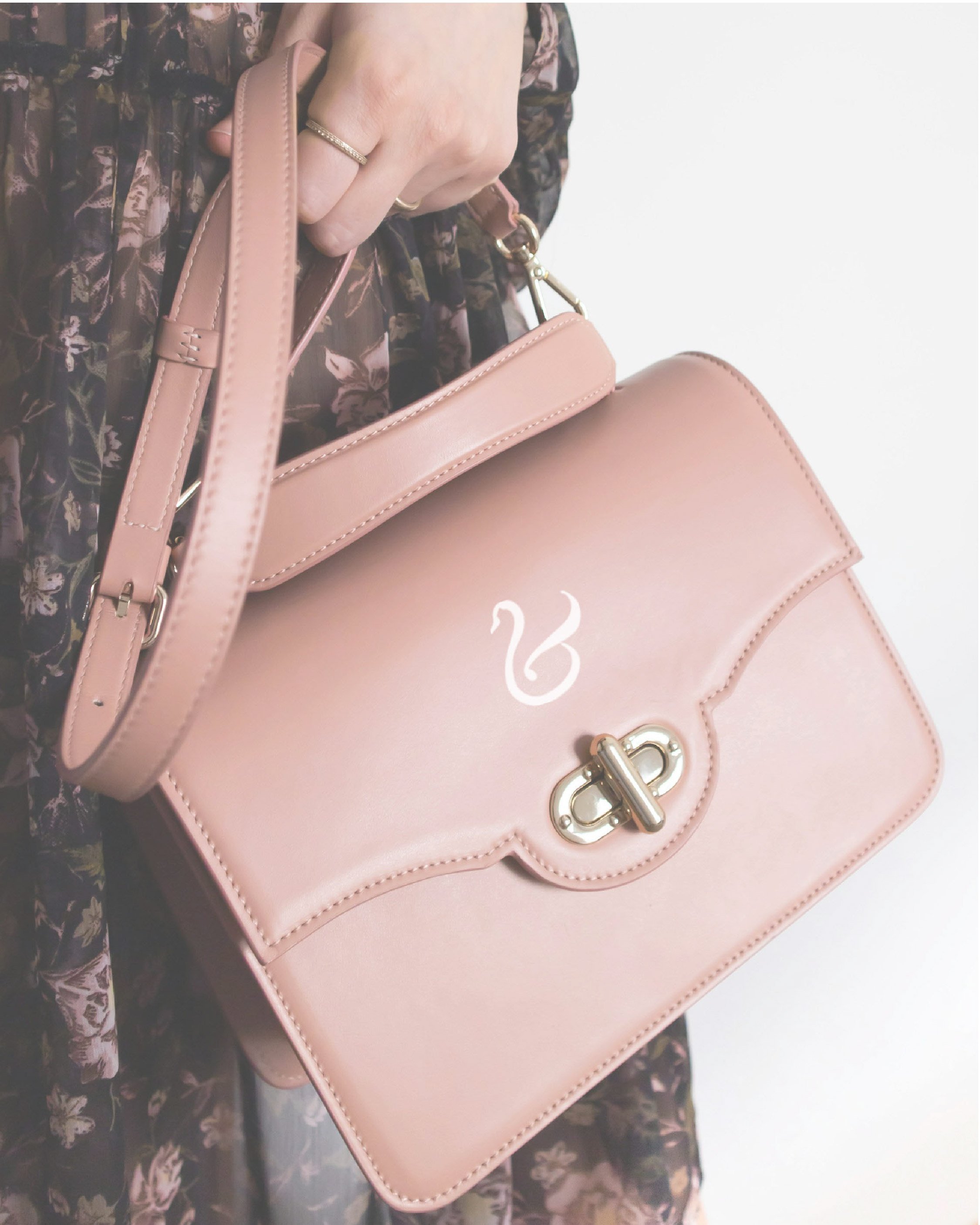 Lira Atelier