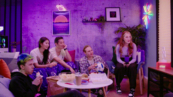 Watching_Group_Watch Party_Casual_Snacks_TV_US_KR.gif