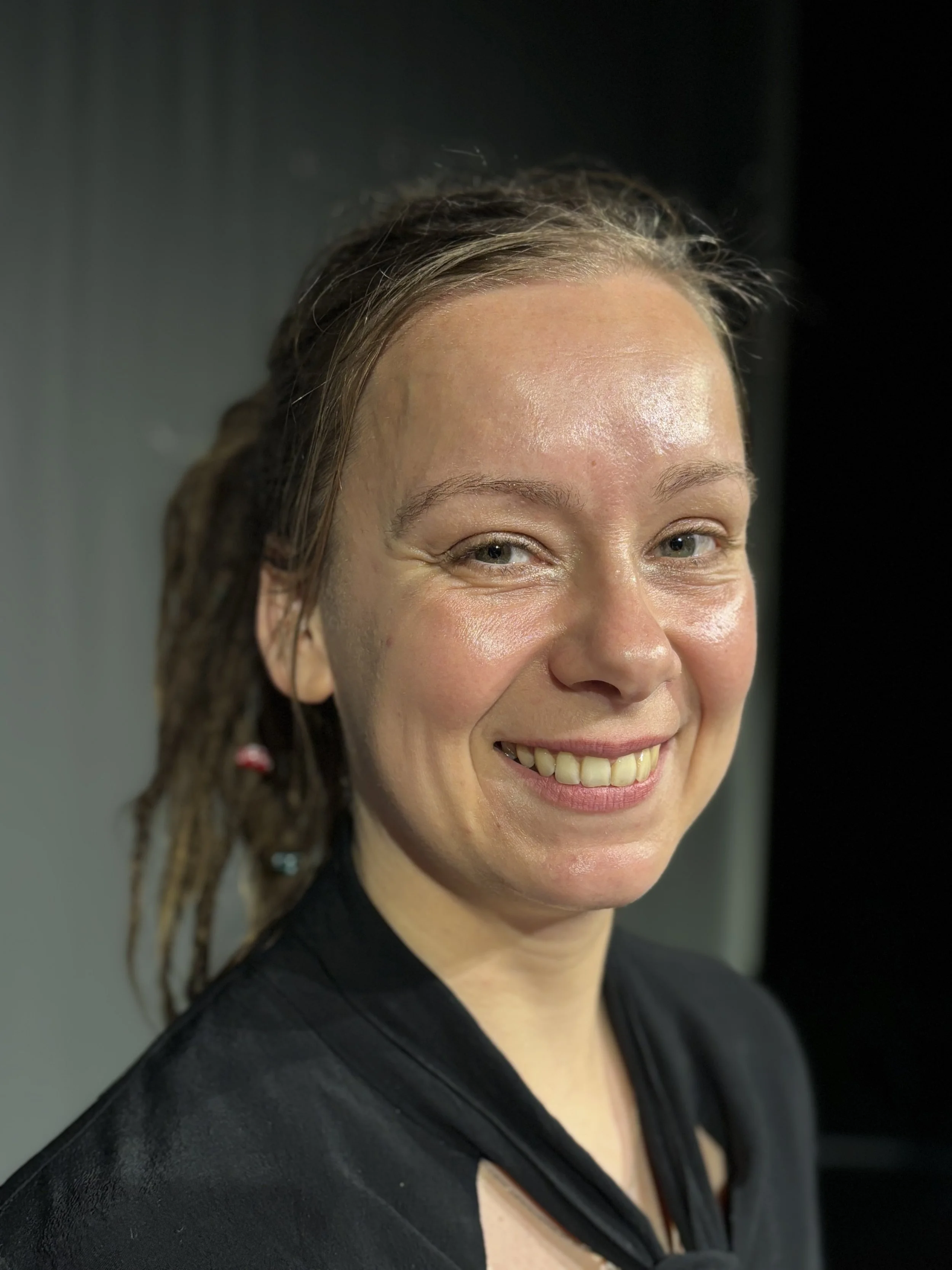 Porträtfoto von Marie Meier, Projektleiterin der Fête de la Musique Halle beim kreanativ e.V.