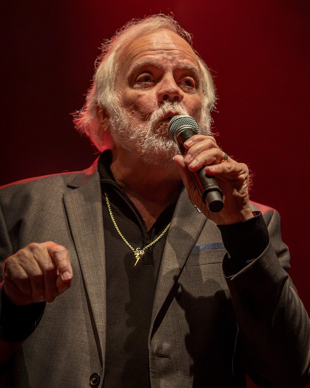 Mr. Charles Stone, Elvis Presley’s road manager in the 1970s, shows the gold TCB pendant personally given to him by Elvis. Oulu, Finland, 2019.