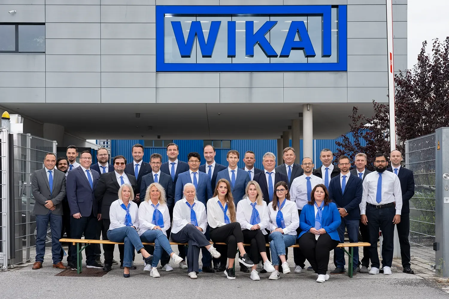 martinjager-businessportrait-firmenportrait-gruppenfoto-gruppenbild-wika.webp