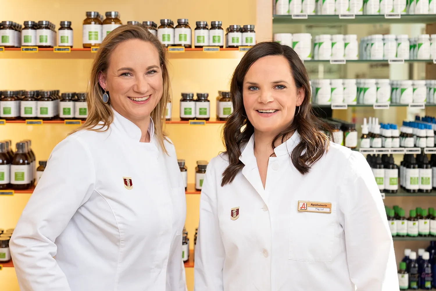 martinjager-portraitfotografie-apotheke-apothekerin.webp