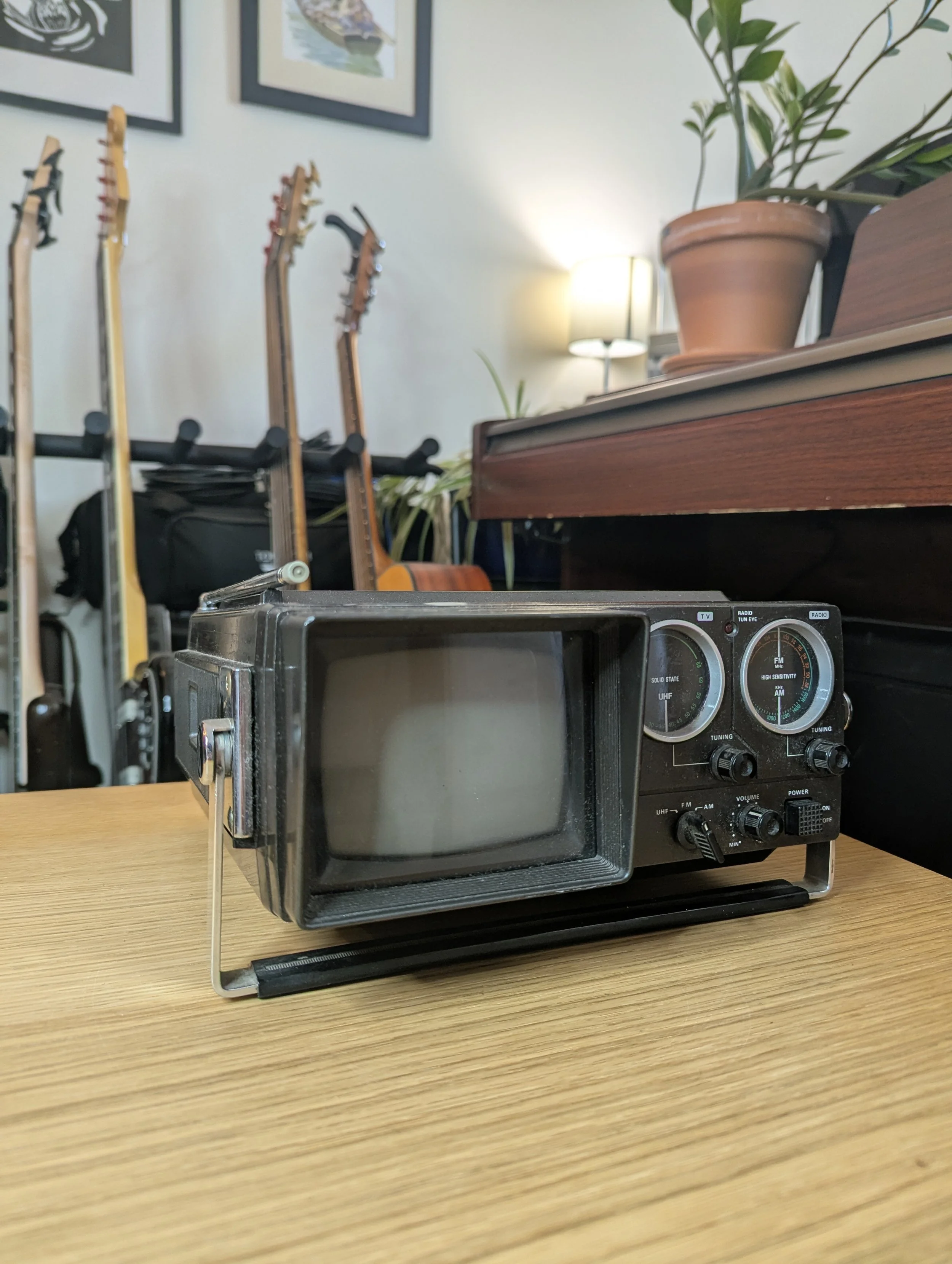 Crown TV/Radio