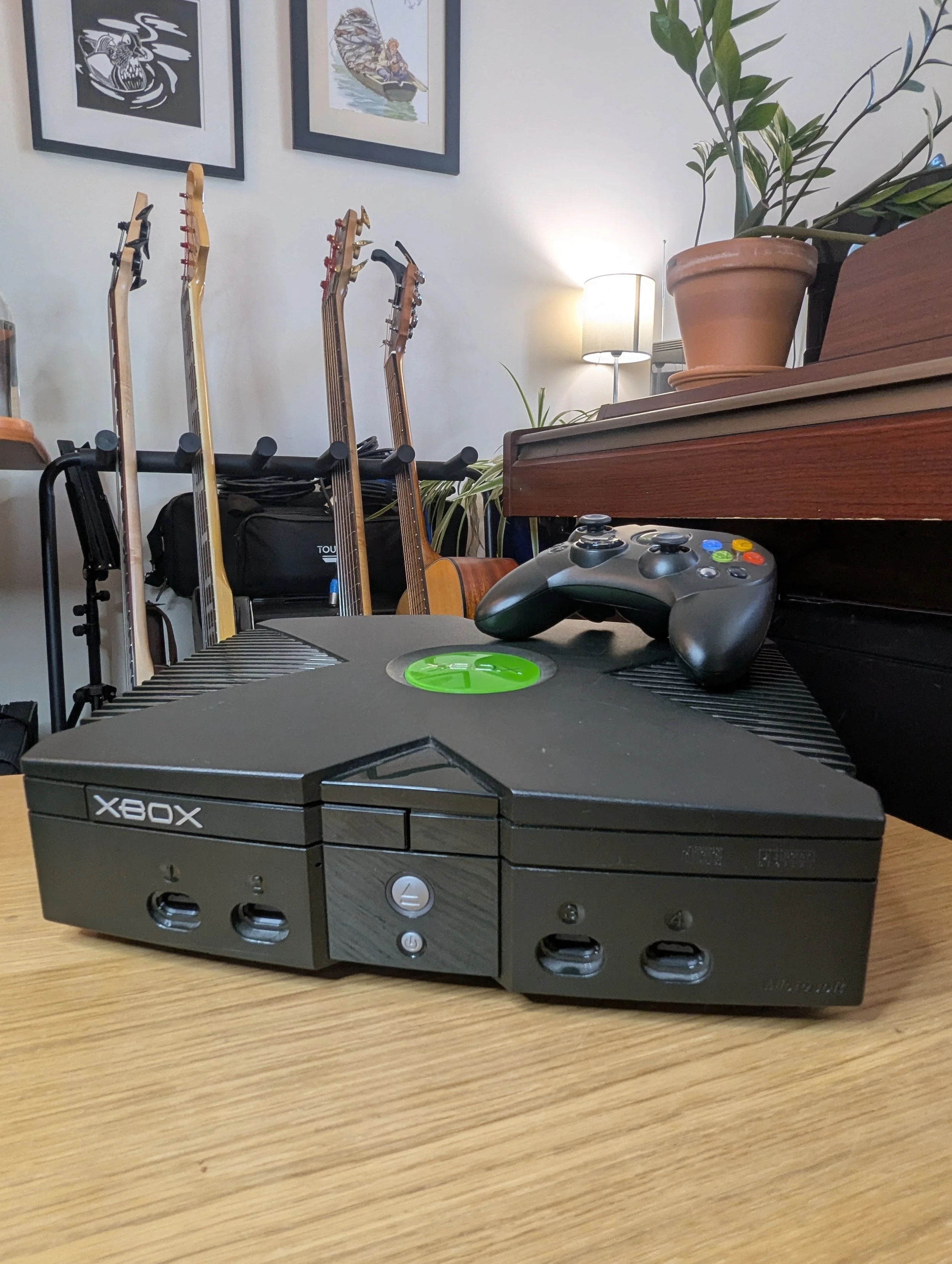 Xbox, Black