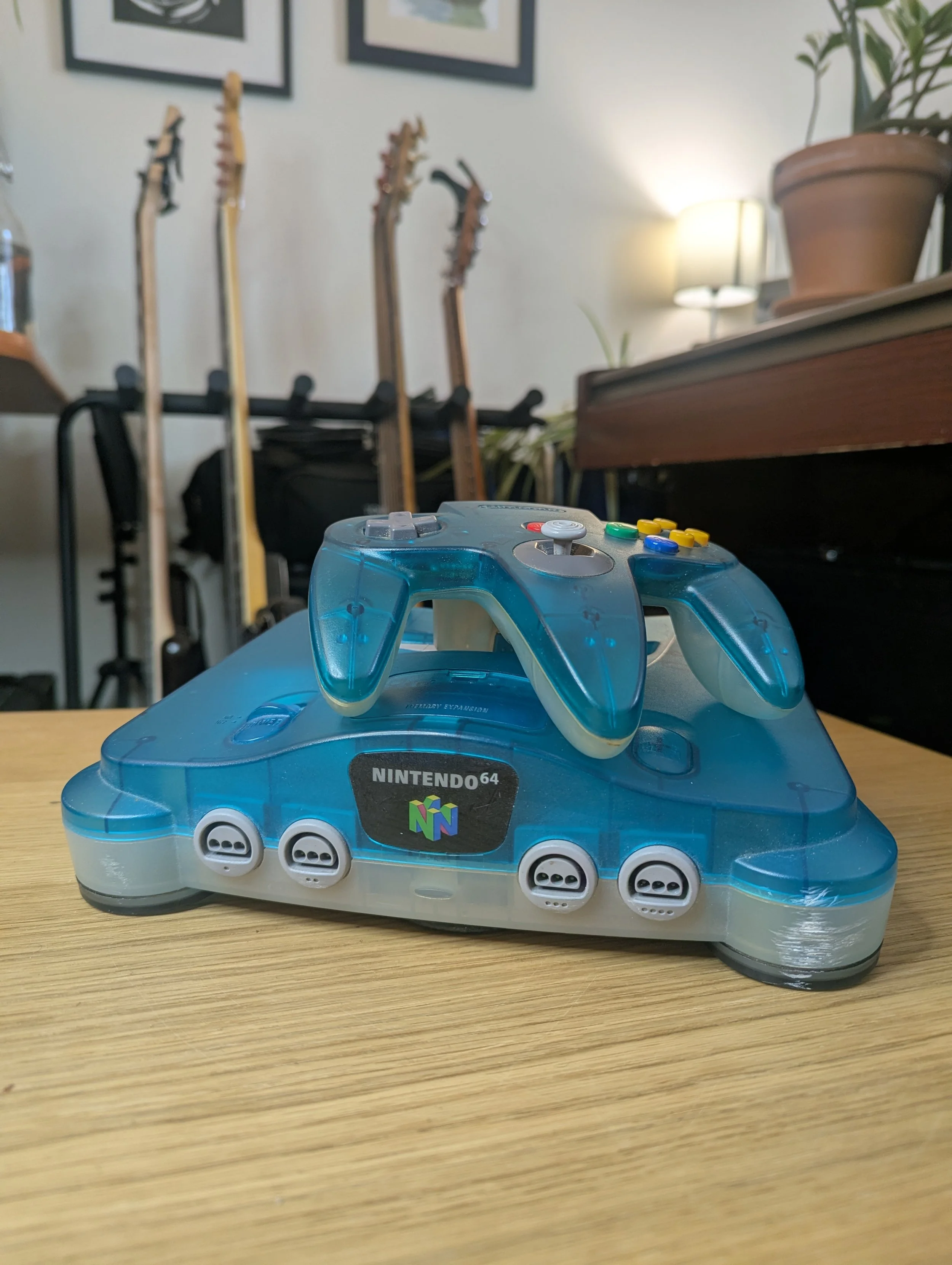 Nintendo 64, Clear Blue & White