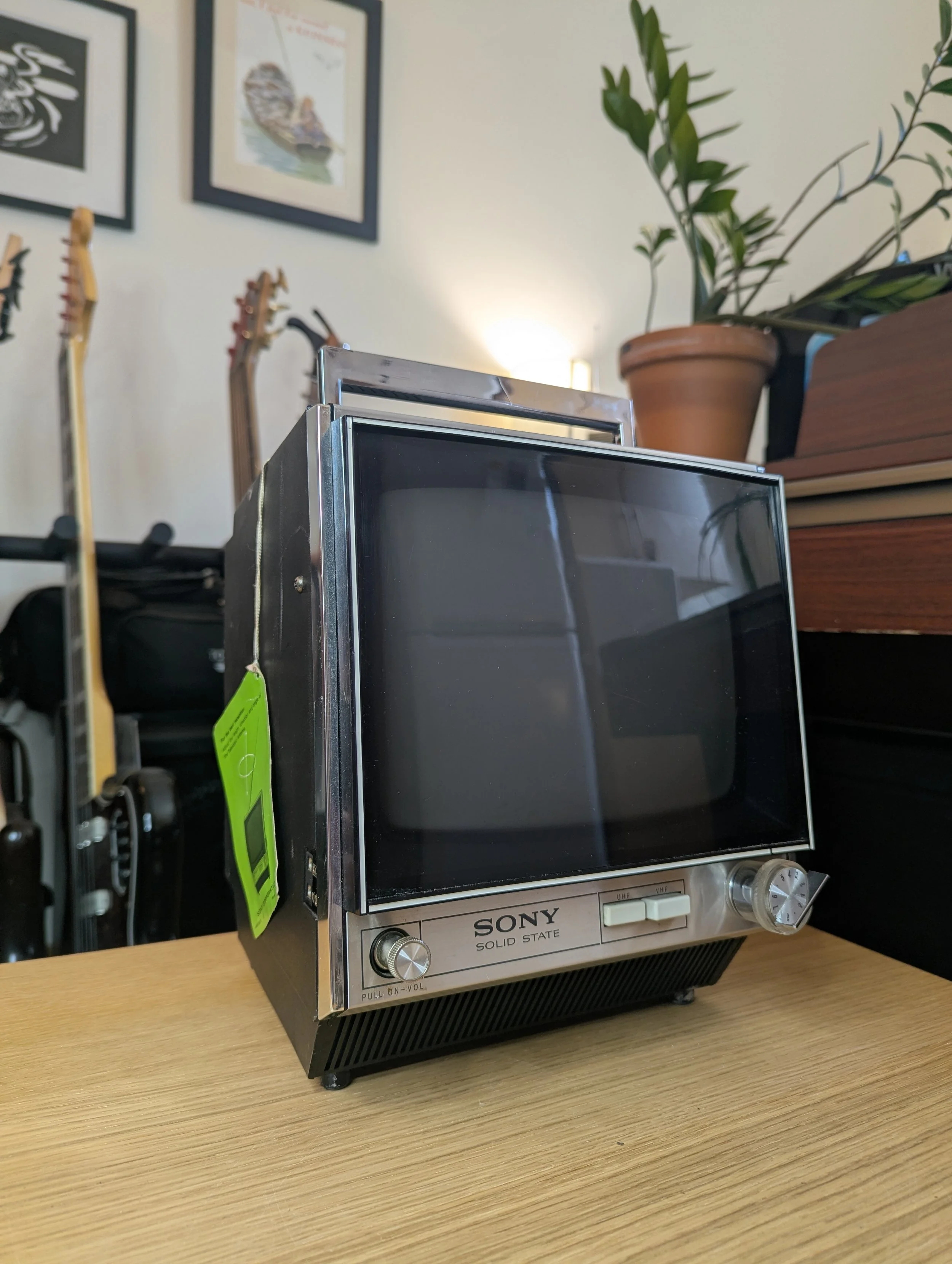 Sony Solid State TV (9-90UB)