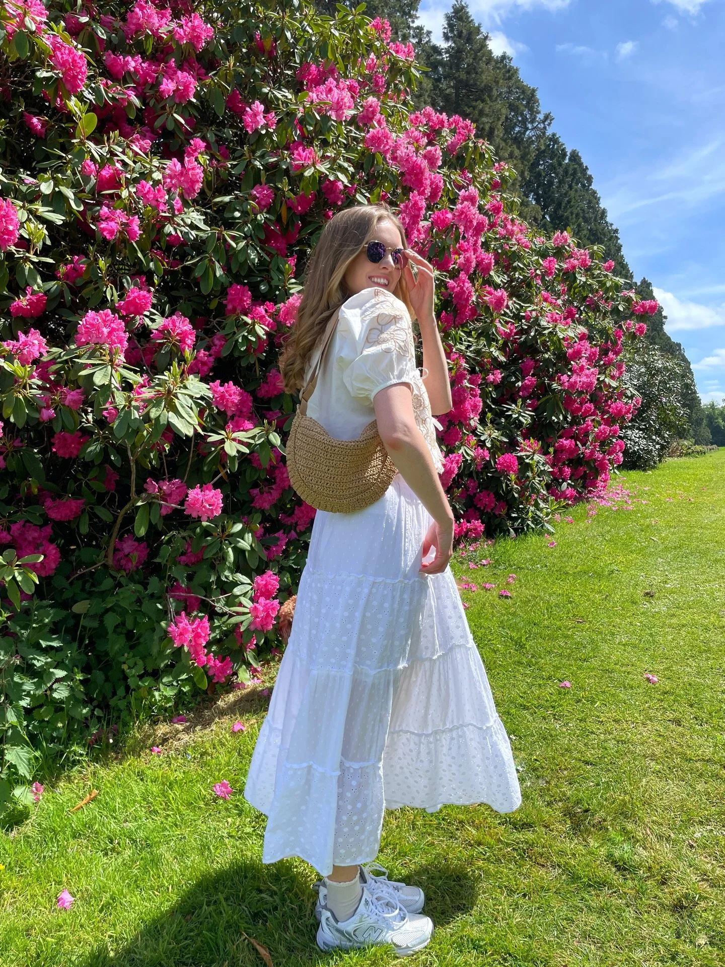 Me 🤝 midi skirts this summer 

Weirdly I find them more cooling than having my legs out, I think it&rsquo;s the wafting effect 😂 is that a thing?