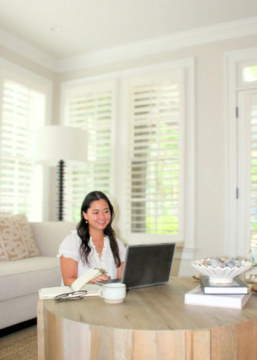 Ashley Hunter, LCSW, providing grounded, whole-person virtual therapy in Hawaii.