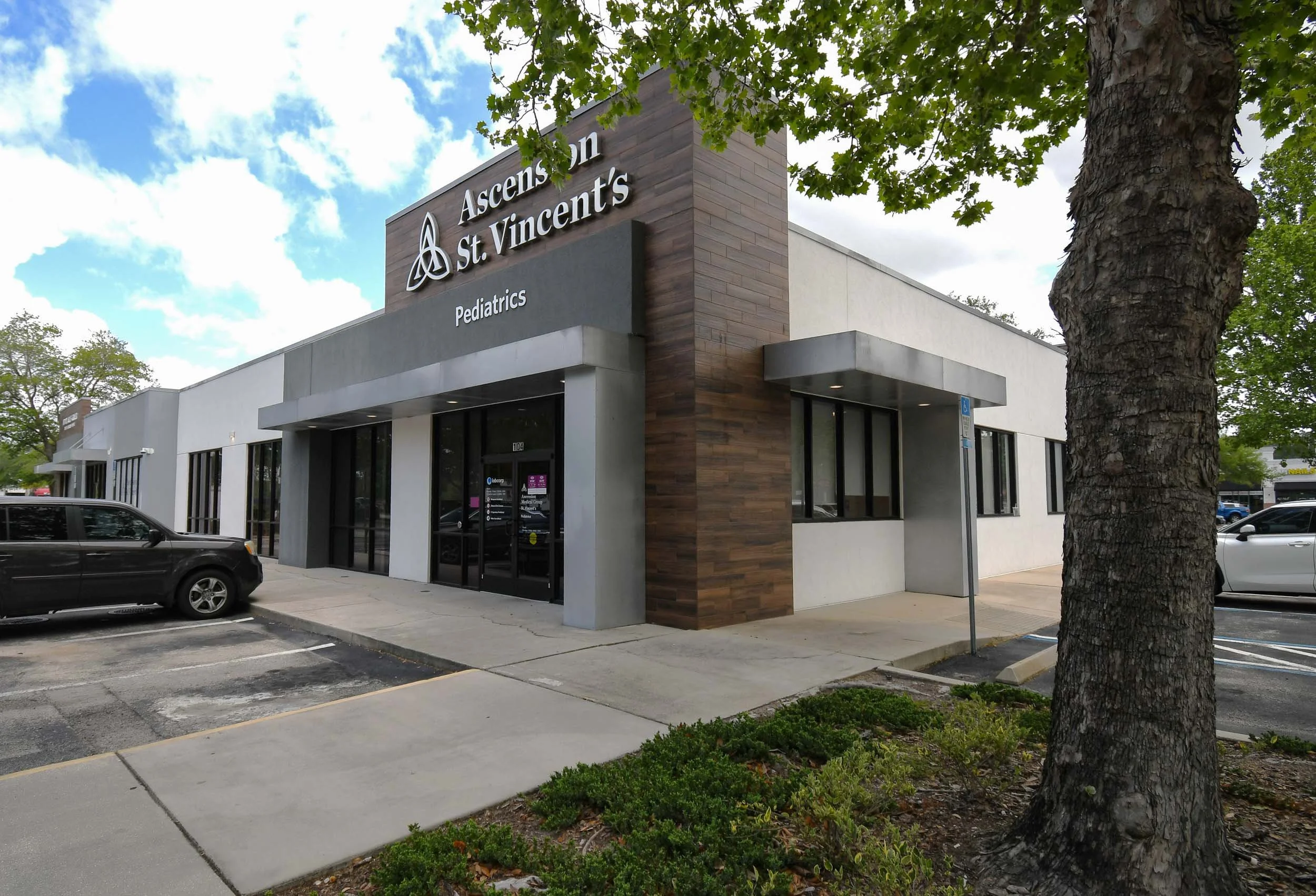 Lake Asbury Medical  Don Scott Fraser Architecture-3.jpg