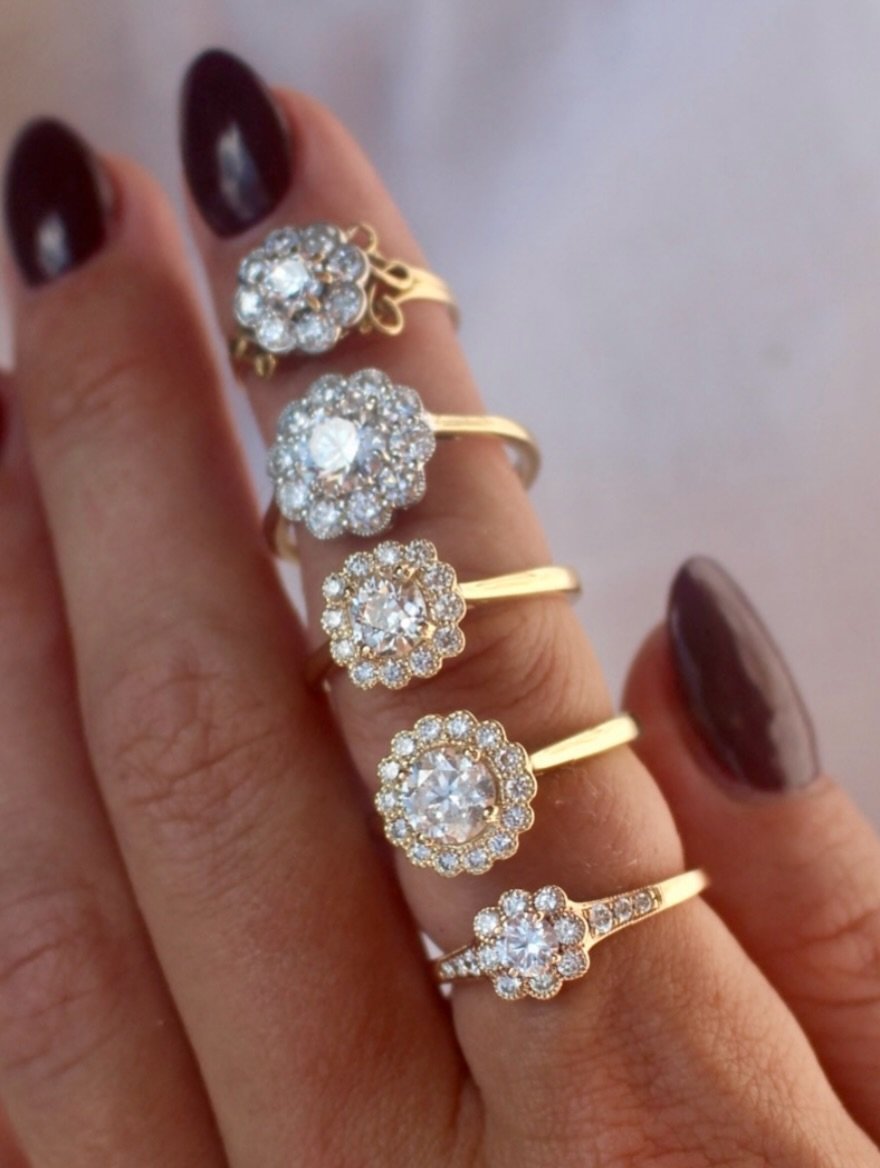 A little cluster of possibilities&hellip; 💎👀

A beautiful stack of diamond cluster rings, each with their own shape, character and sparkle. No two quite the same. But one of these beauties has a little something extra coming this weekend&hellip; 👀