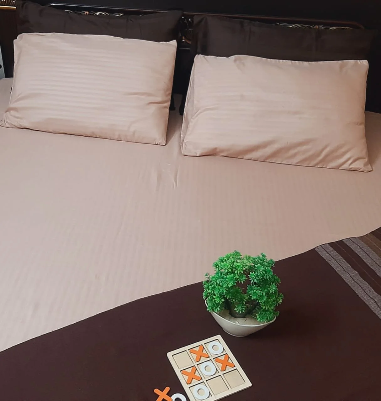 Skin Fitted Cotton Sateen