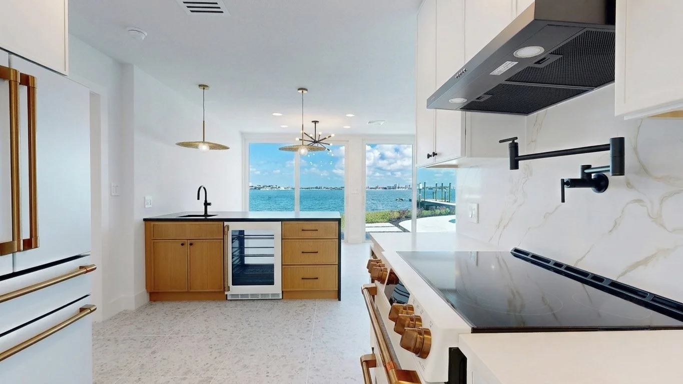 Kitchen to glass door.jpg