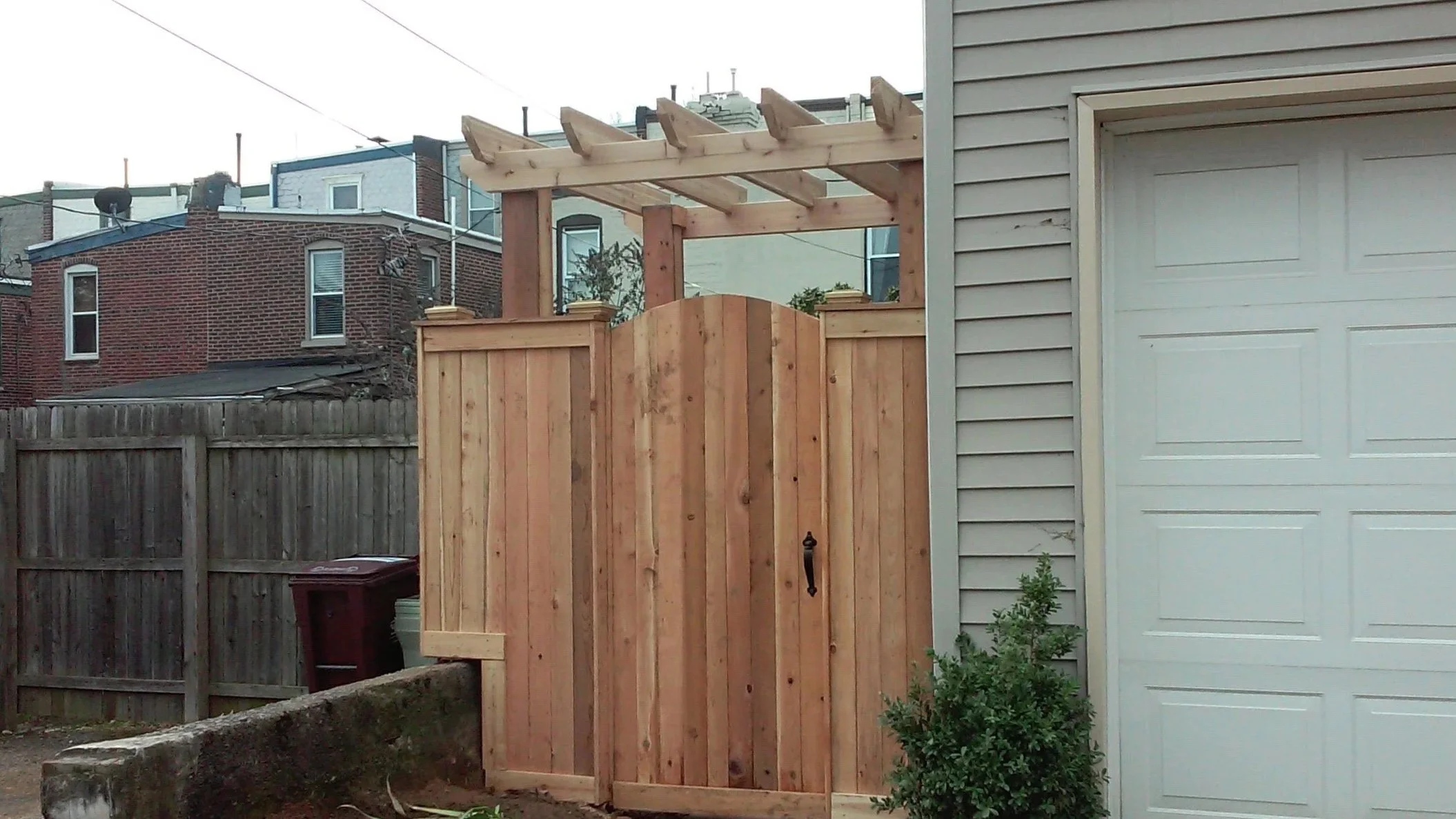 wood fence installation company deleware