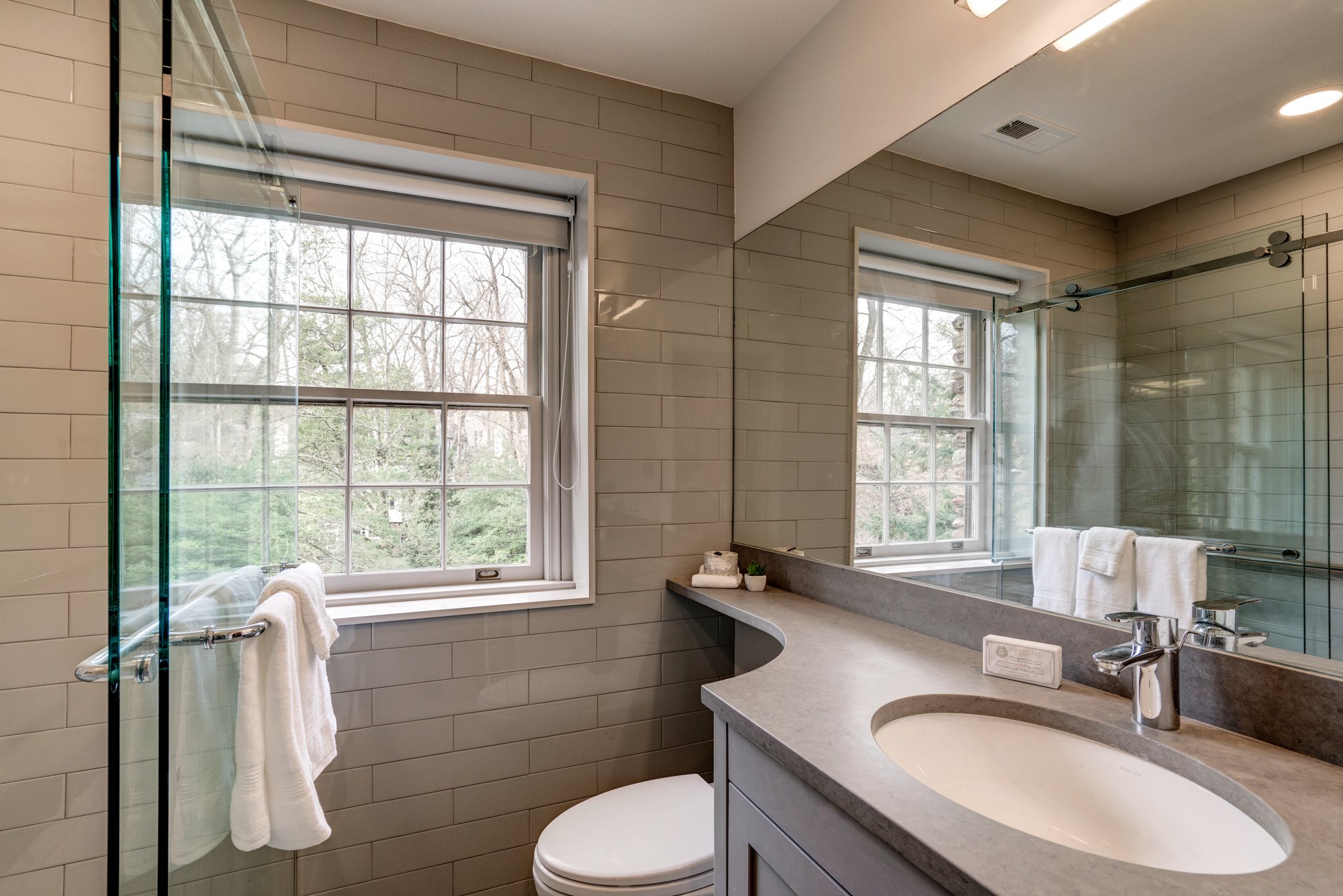 2919 43rd St NW-53.jpg