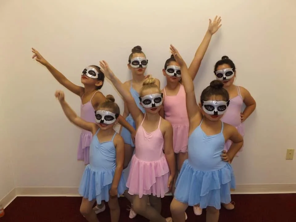 dance phoyo.JPG