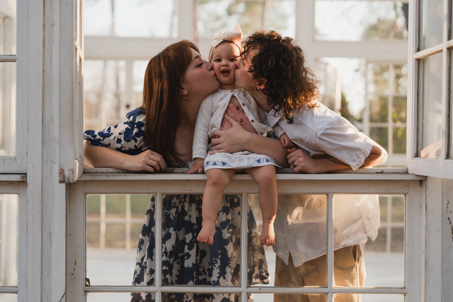 Greenhouse Family of Three Mini Session | Conroe, TX