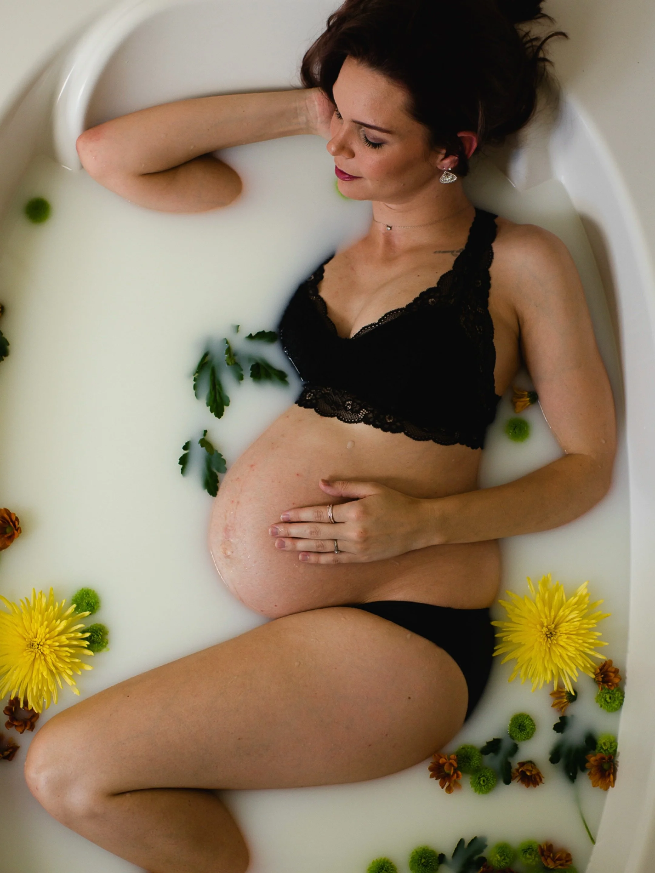 A maternity session from back in 2018 that I still look back on with nothing but love.

I&rsquo;ve been working on implementing Memory Mondays to share sessions from over the years that aren&rsquo;t from recent sessions.

Some trends should come and 