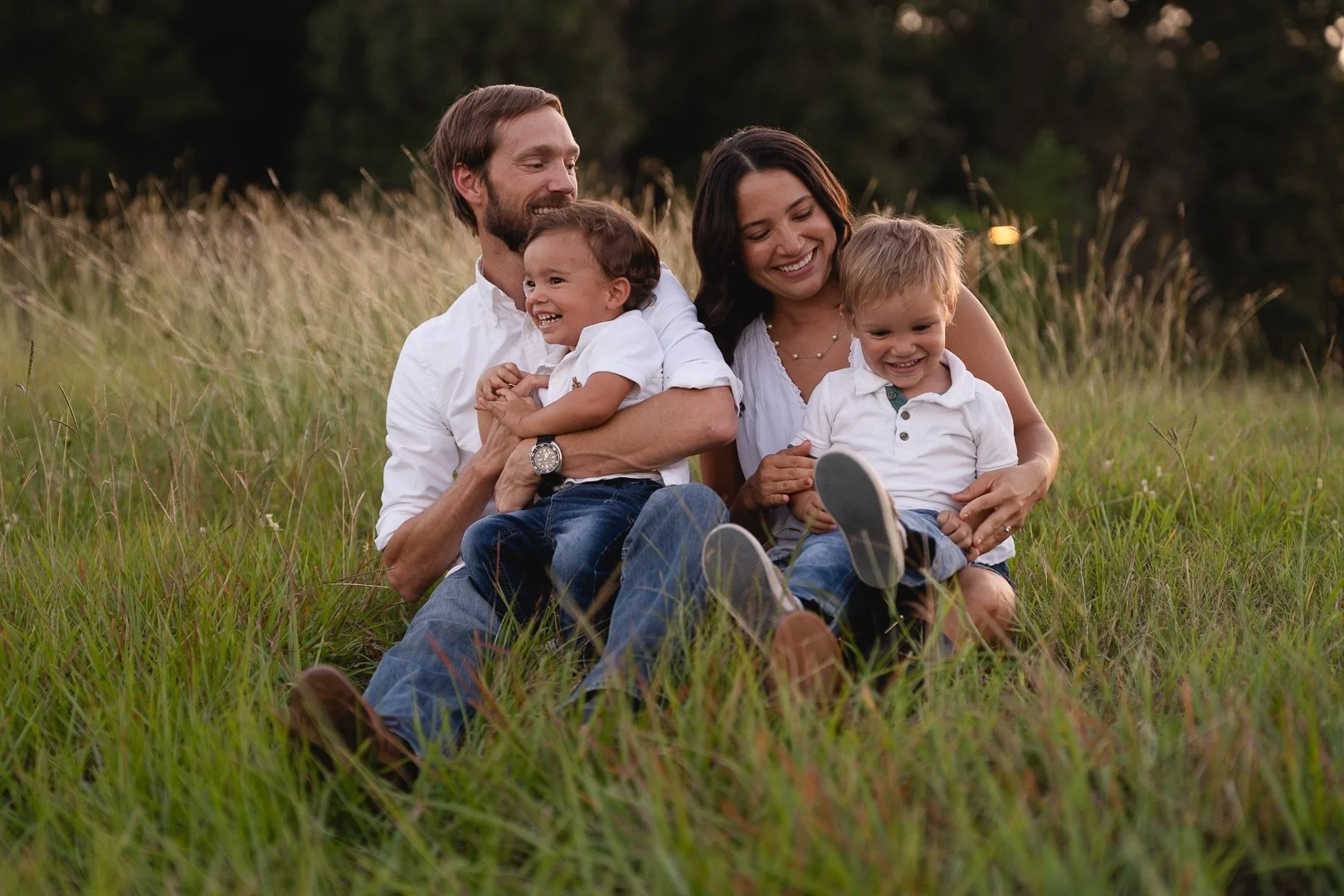 All smiles for this adorable family&rsquo;s sneak peeks from their session.

So grateful for that cool breeze creeping our way and that we could feel a taste of it last night!

___________________________________

Keywords: Houston family photographe