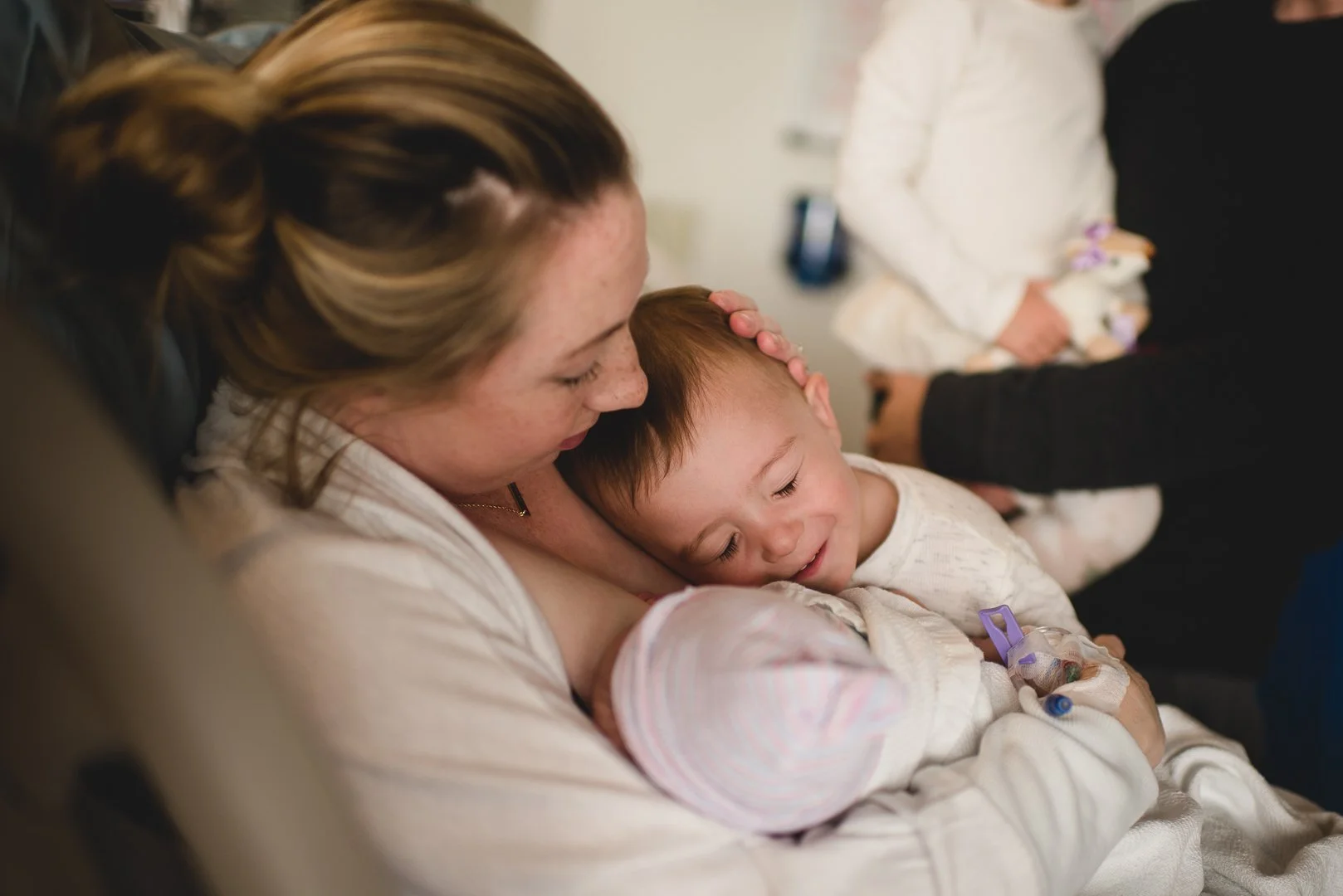 RosieBirth4.18.18Siblings-3 copy.jpg