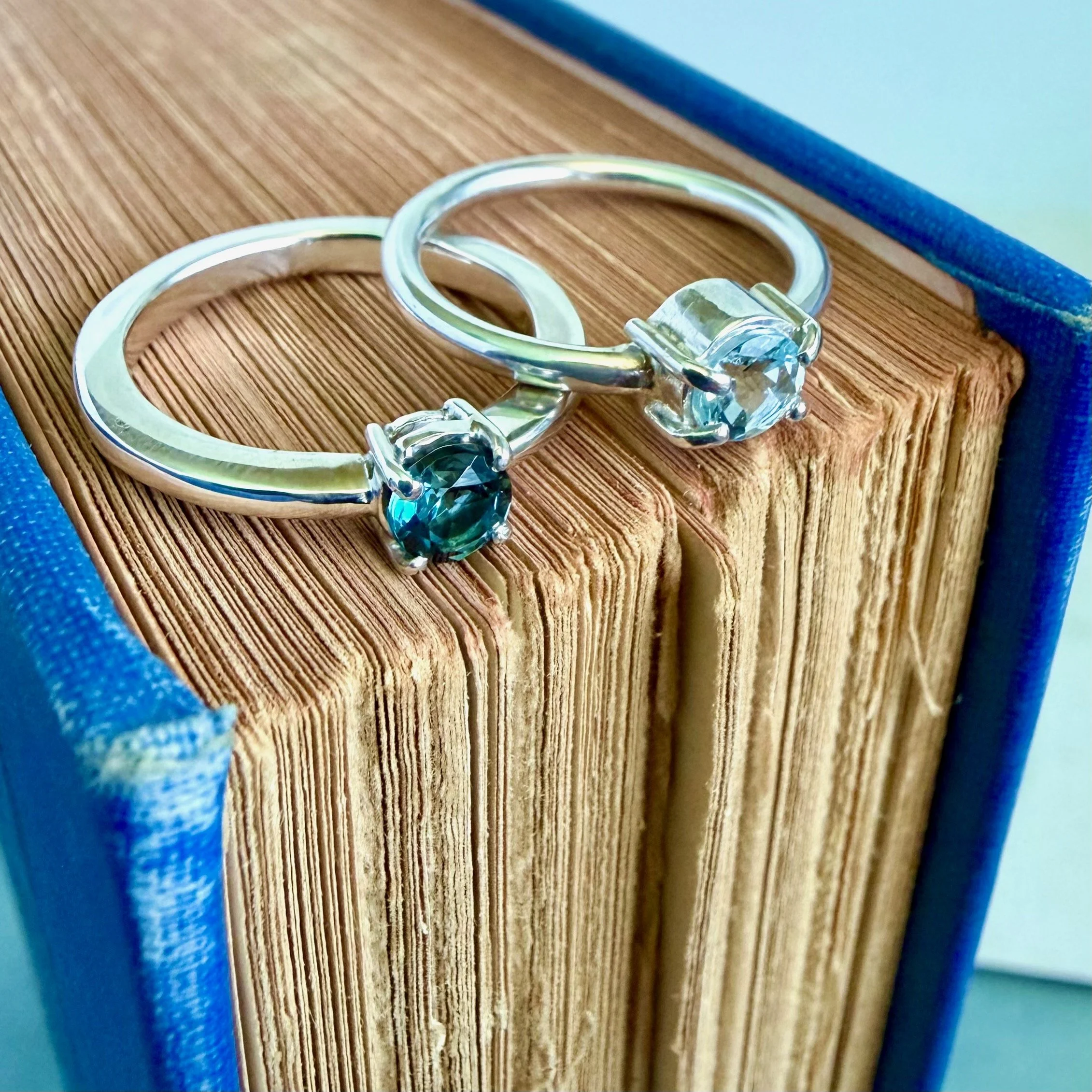 Two prong-set rings